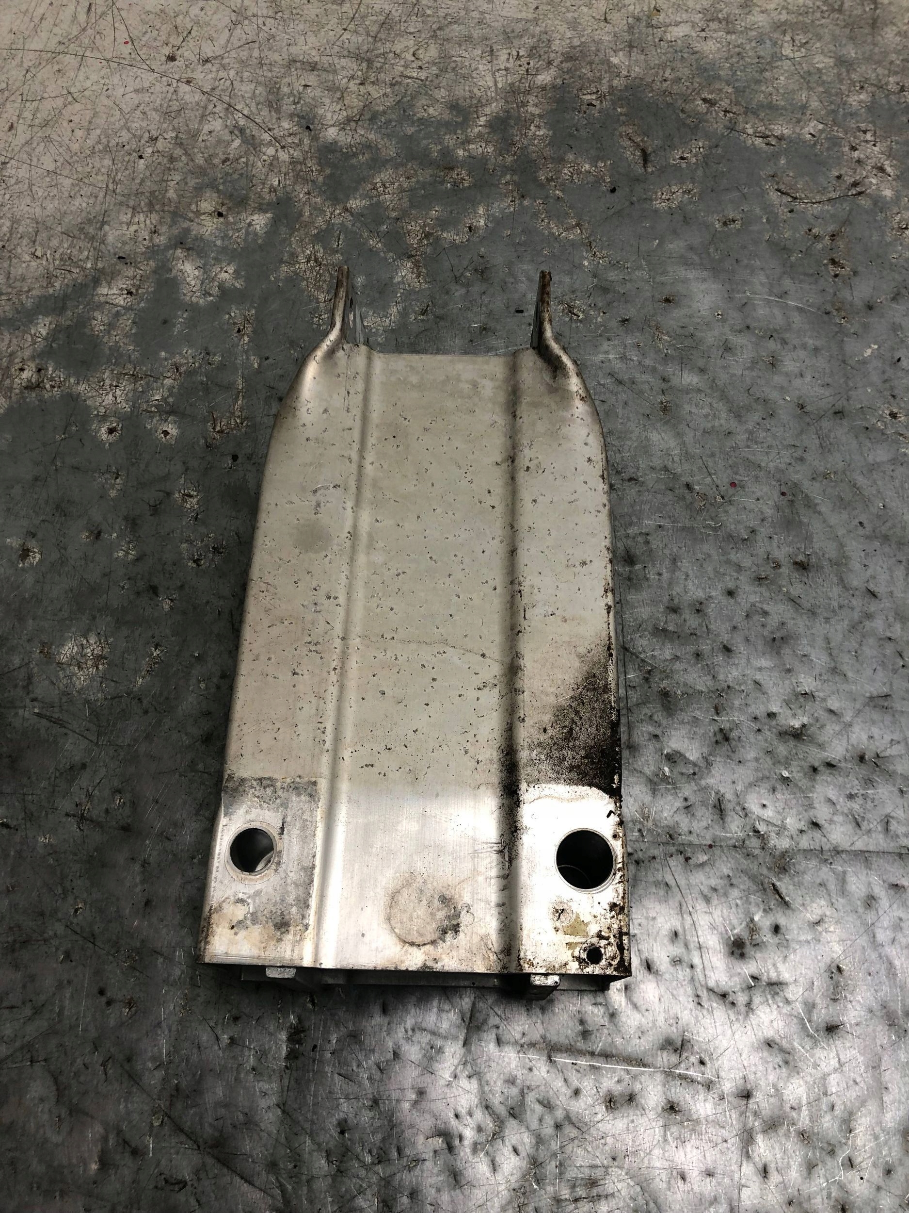 beam tip right front MERCEDES W204 A2046200995