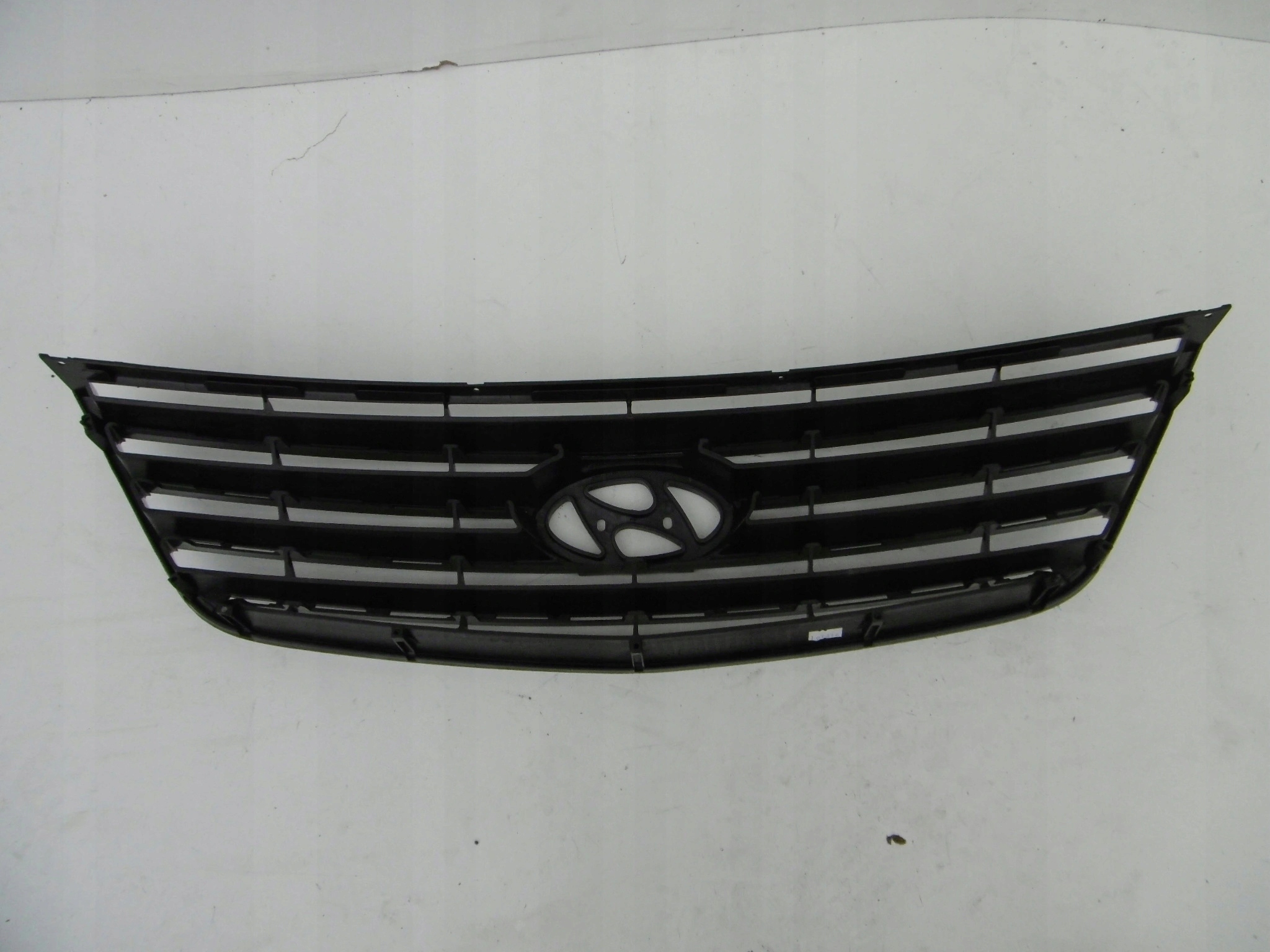 Hyundai AZERA 06-08 решетка радиатора оригинал