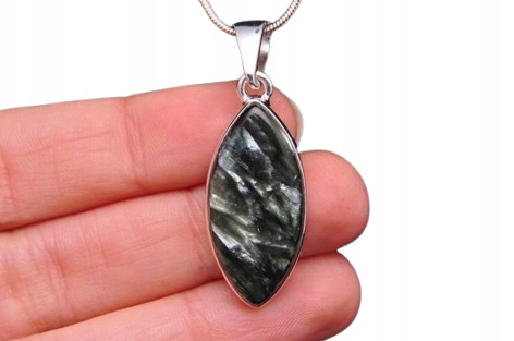 * Serafinit Rusko Fenoménní Přívěsek Stříbro 925 Přírodní Kámen Č. 3 *