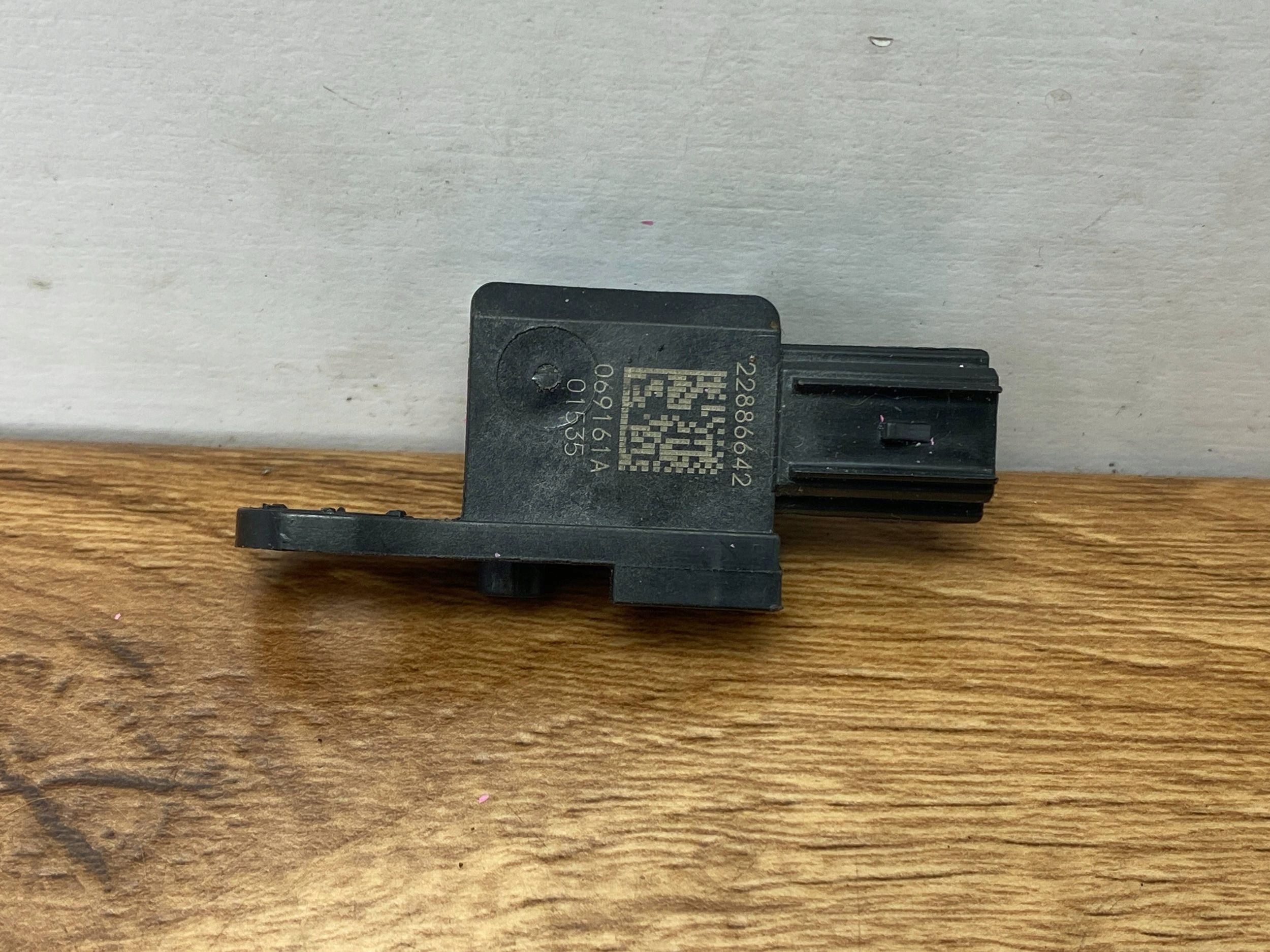 Sensor zderzeniowy (airbag) Chevrolet Camaro VI 2016+