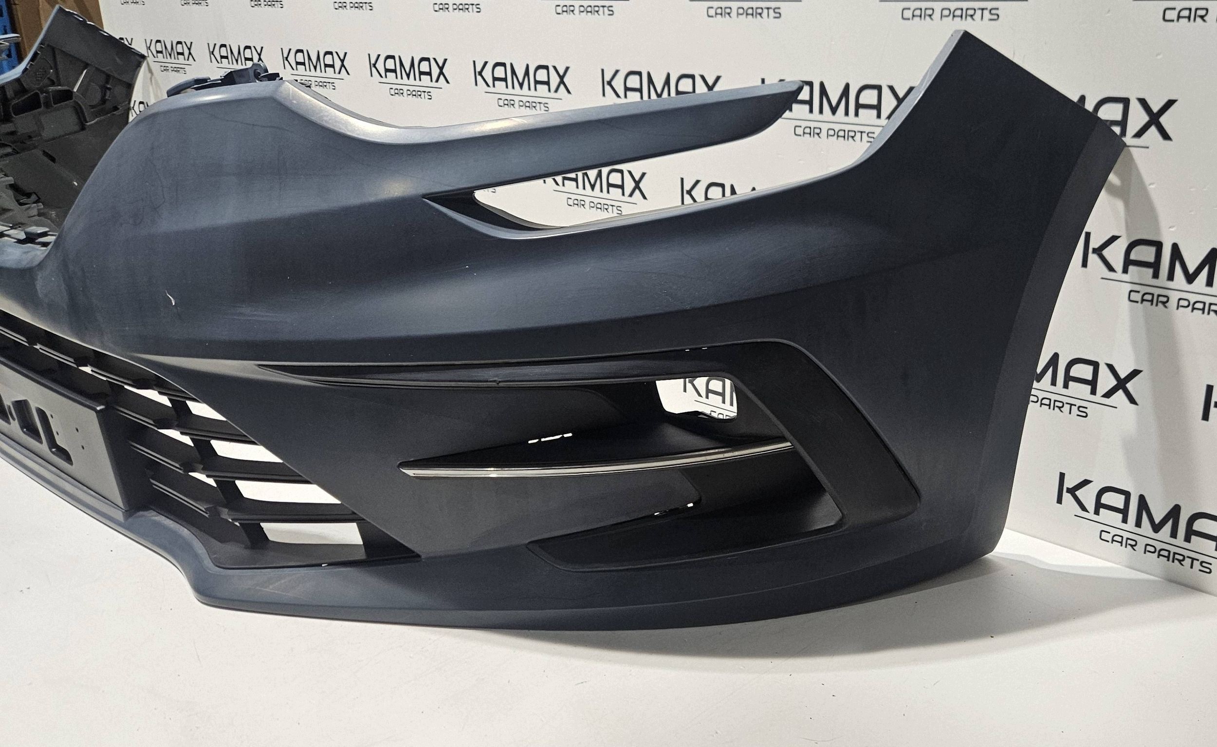 frontstoßstange vorne Renault Megane IV 620220472R