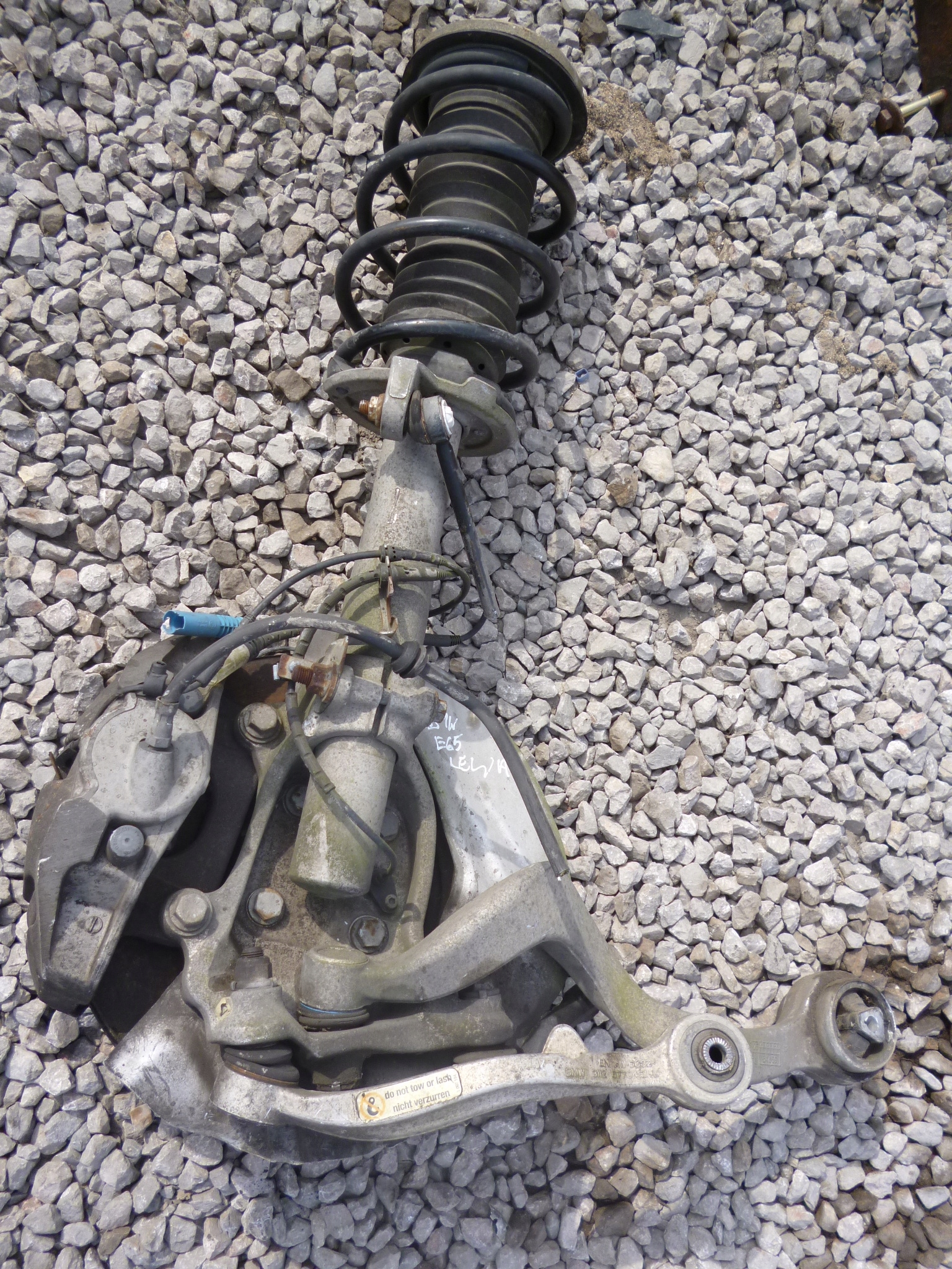 BMW 7 E65 tlumič čepu otoč předek levá