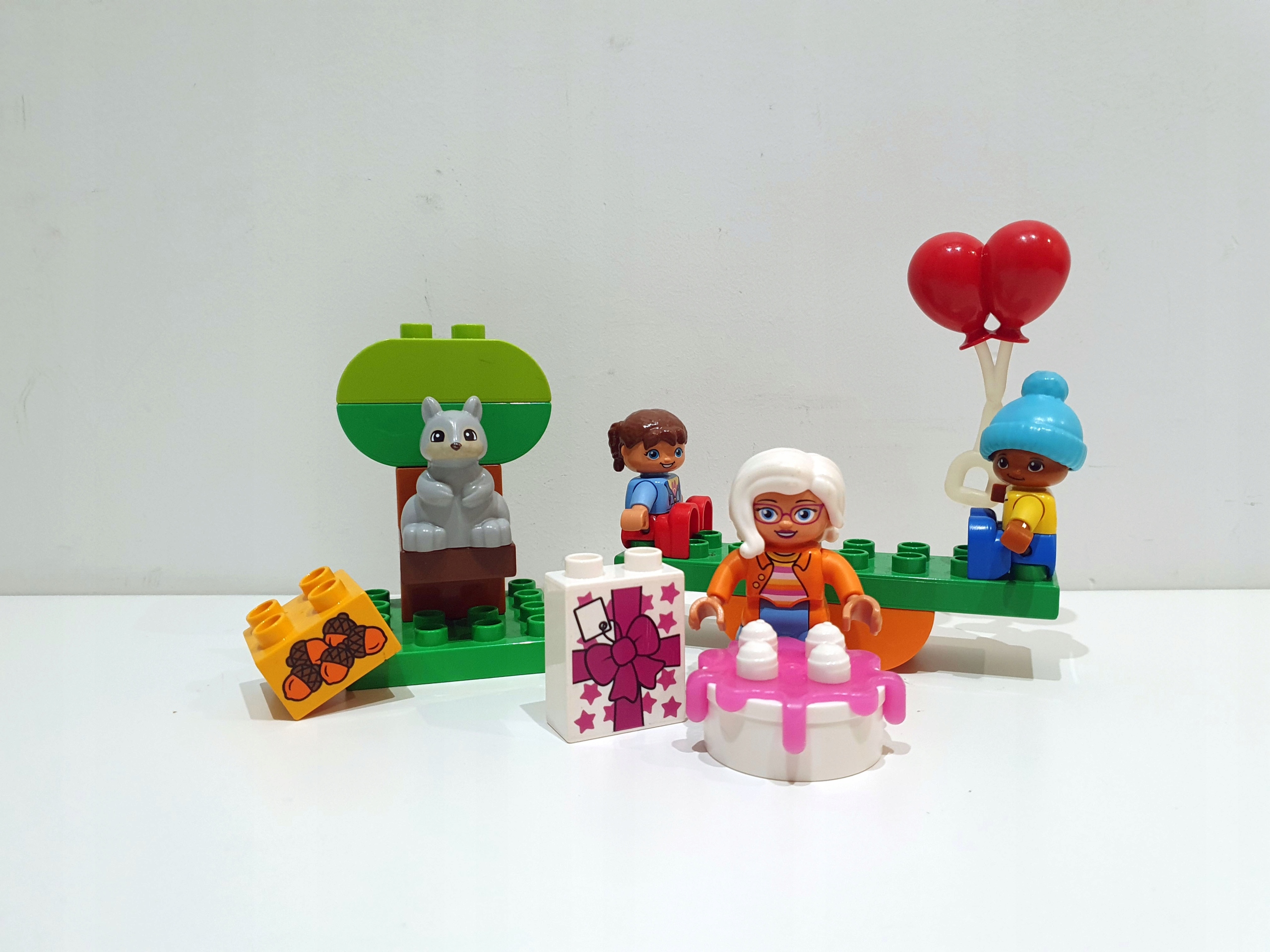 Lego DUPLO 10832 przyj cie urodzinowe tort prezent balony