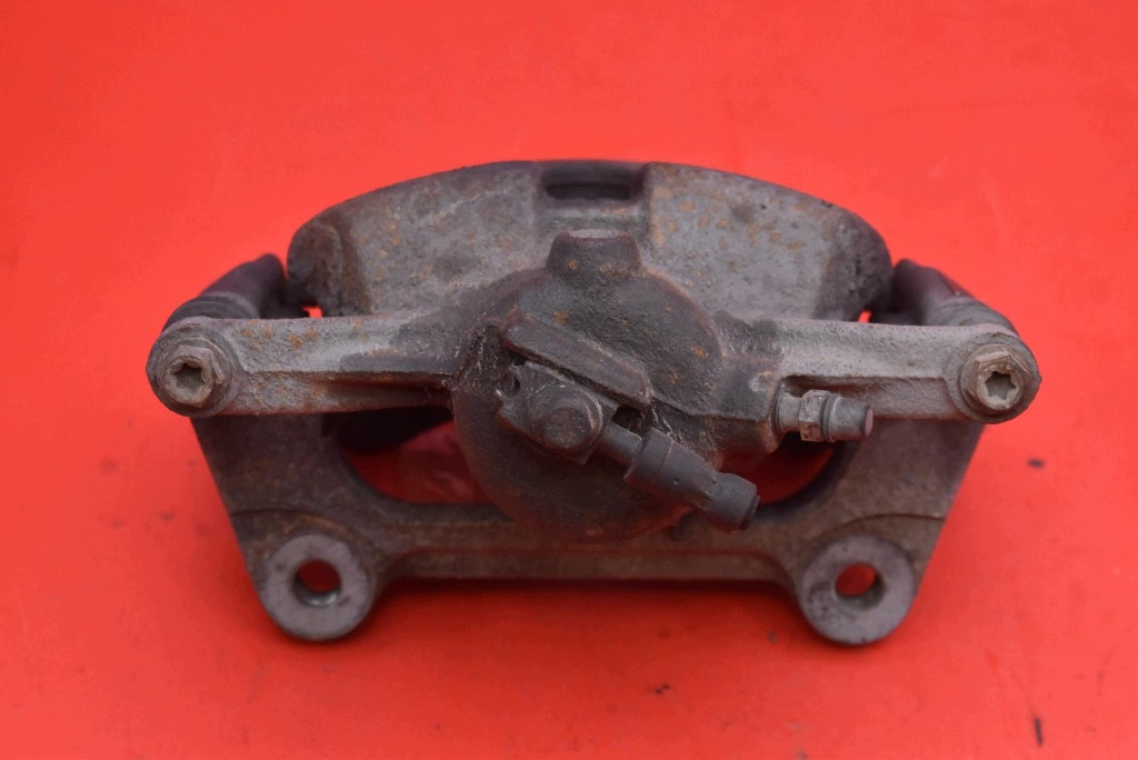 caliper brake right front 6799D SKODA SUPERB 3 III 2.0 TDI 190 KM 15-20