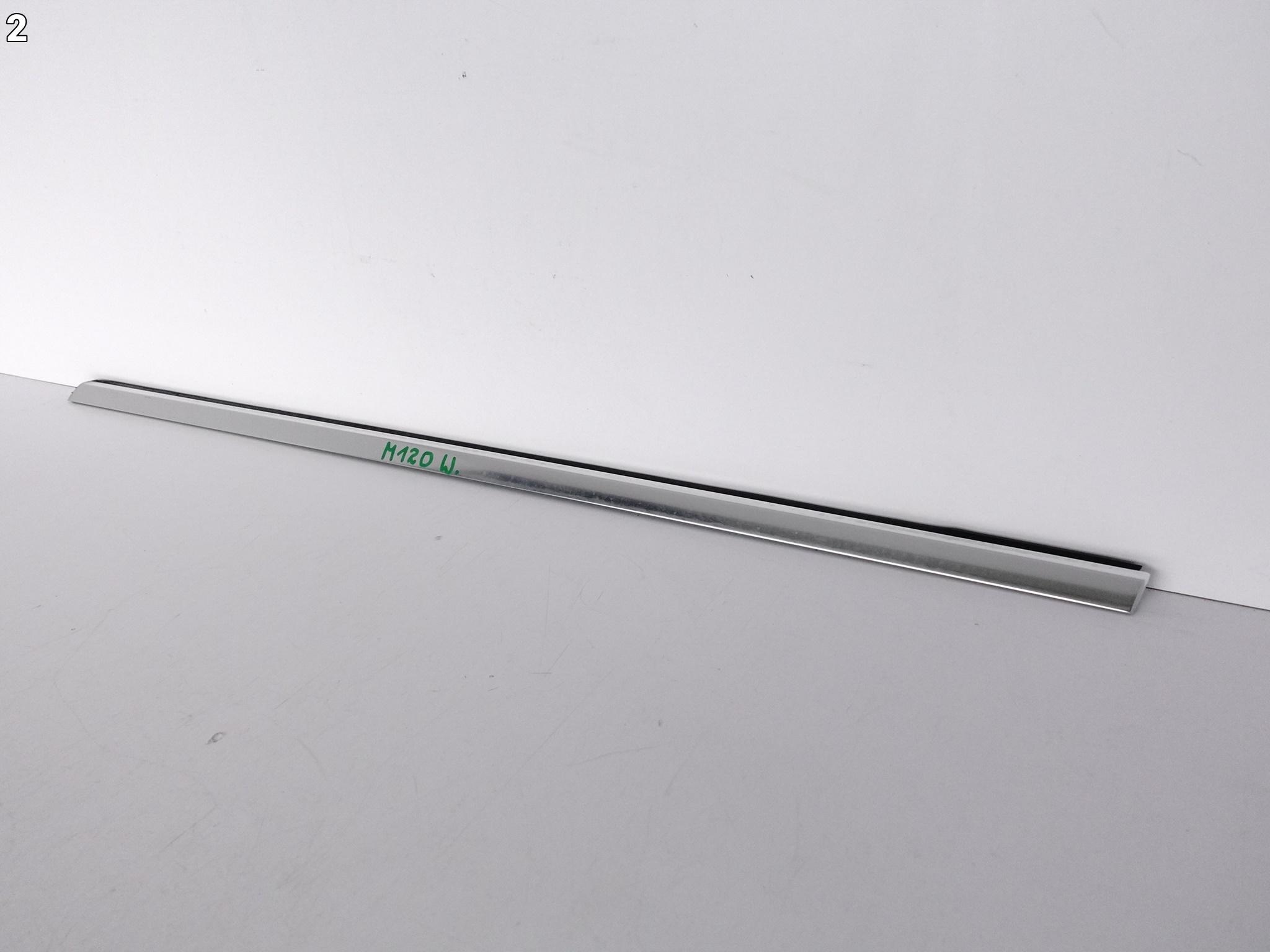 MERCEDES A-KLASA W176 moulding dust door left front CHROM