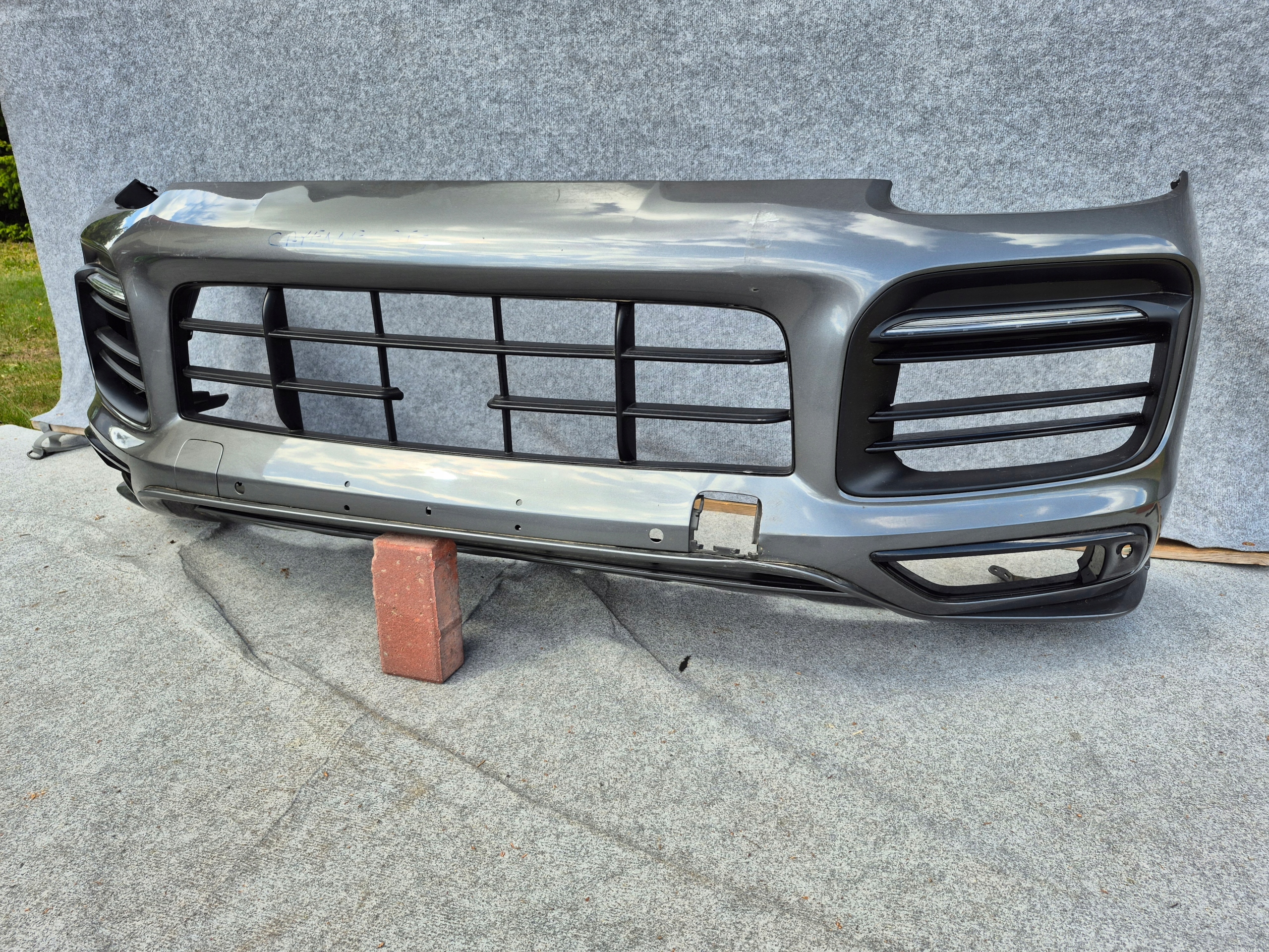 PORSCHE CAYENNE 9Y0 GTS SPORT DESIGN ZDERZAK PRZÓD Kolor do lakierowania