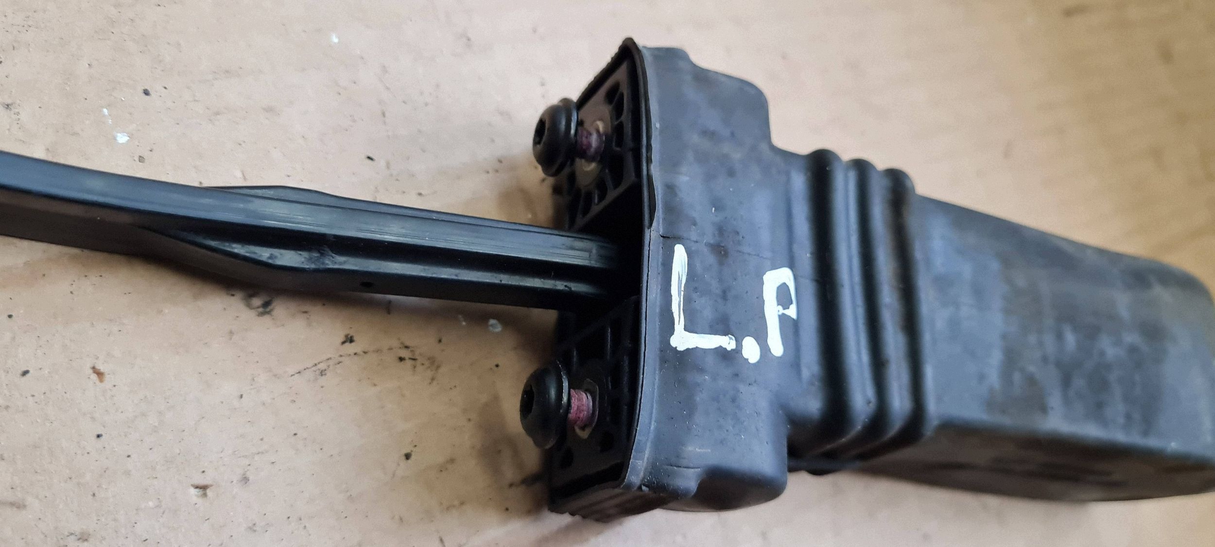 A7 4G S7 limiter door left right front 4G8837249A