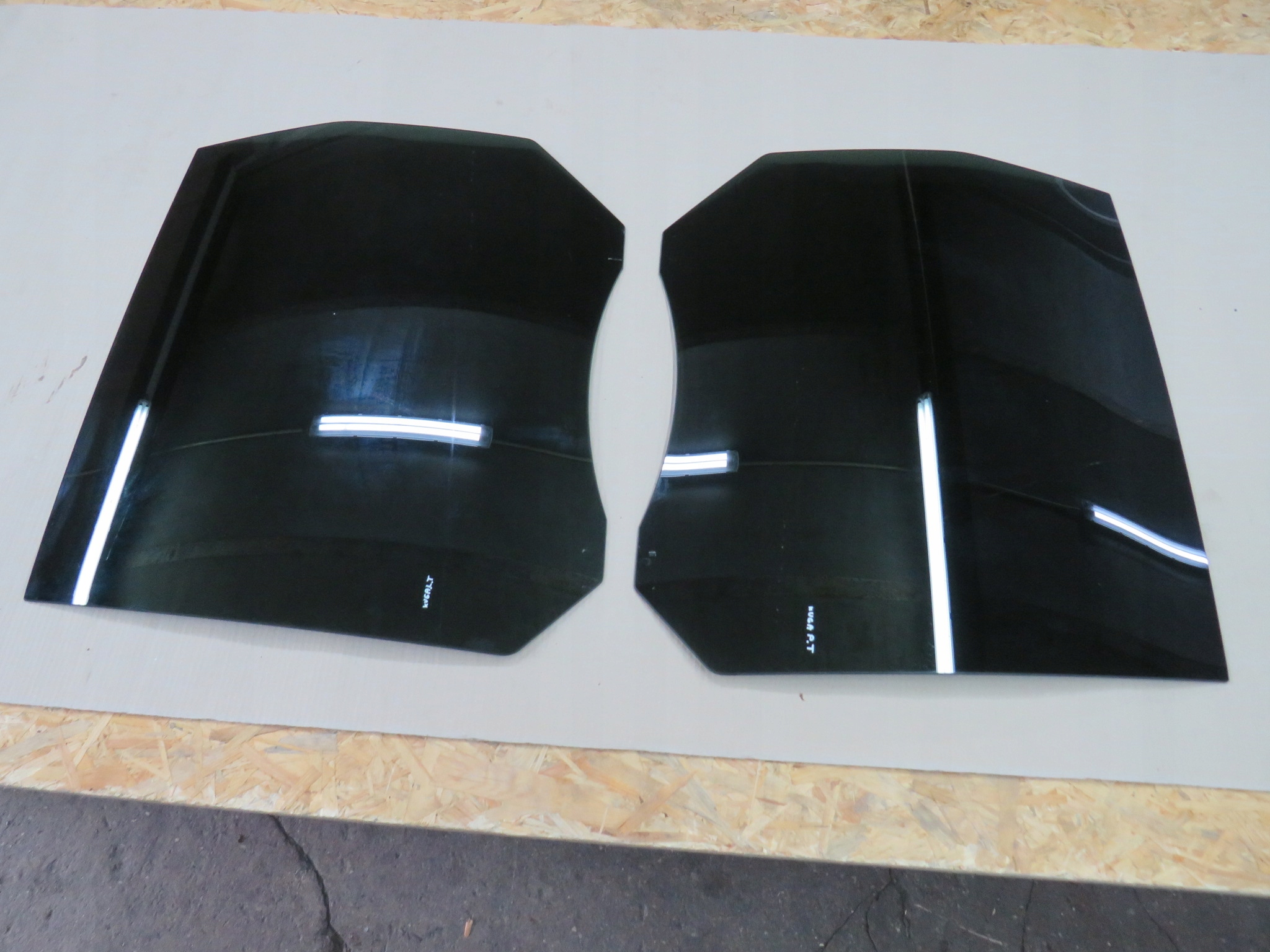 FORD KUGA MK1 СТЕКЛО ЗАДНЕЙ ДВЕРИ ' 12