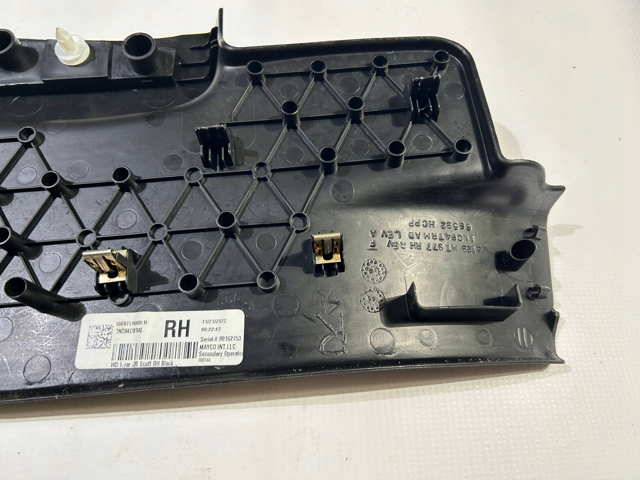 moulding cover threshold right rear part rear. right Dodge Durango 2014