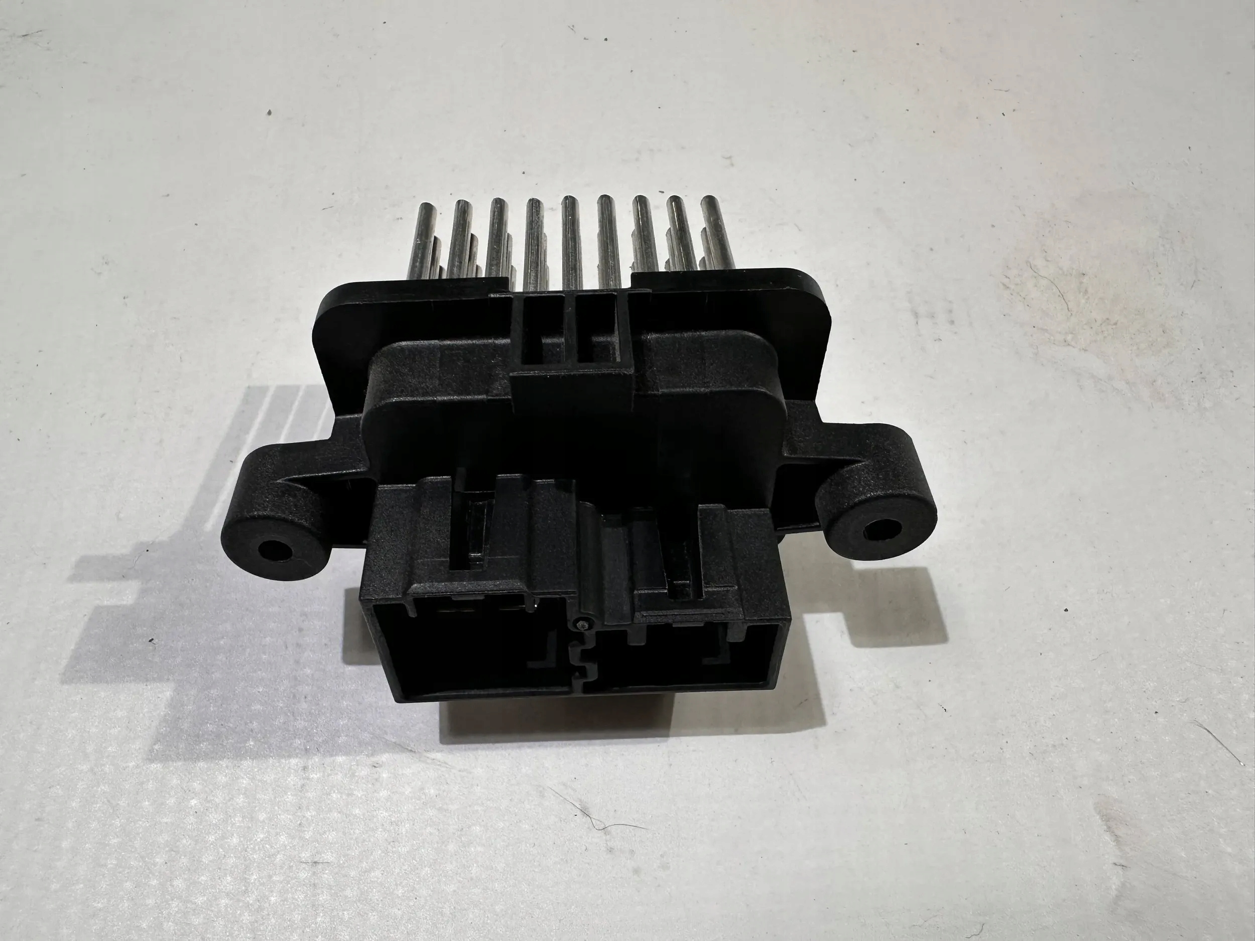 resistor, rheostat, regulator heater fan resistor Chrysler Pacifica 2016 - 2020