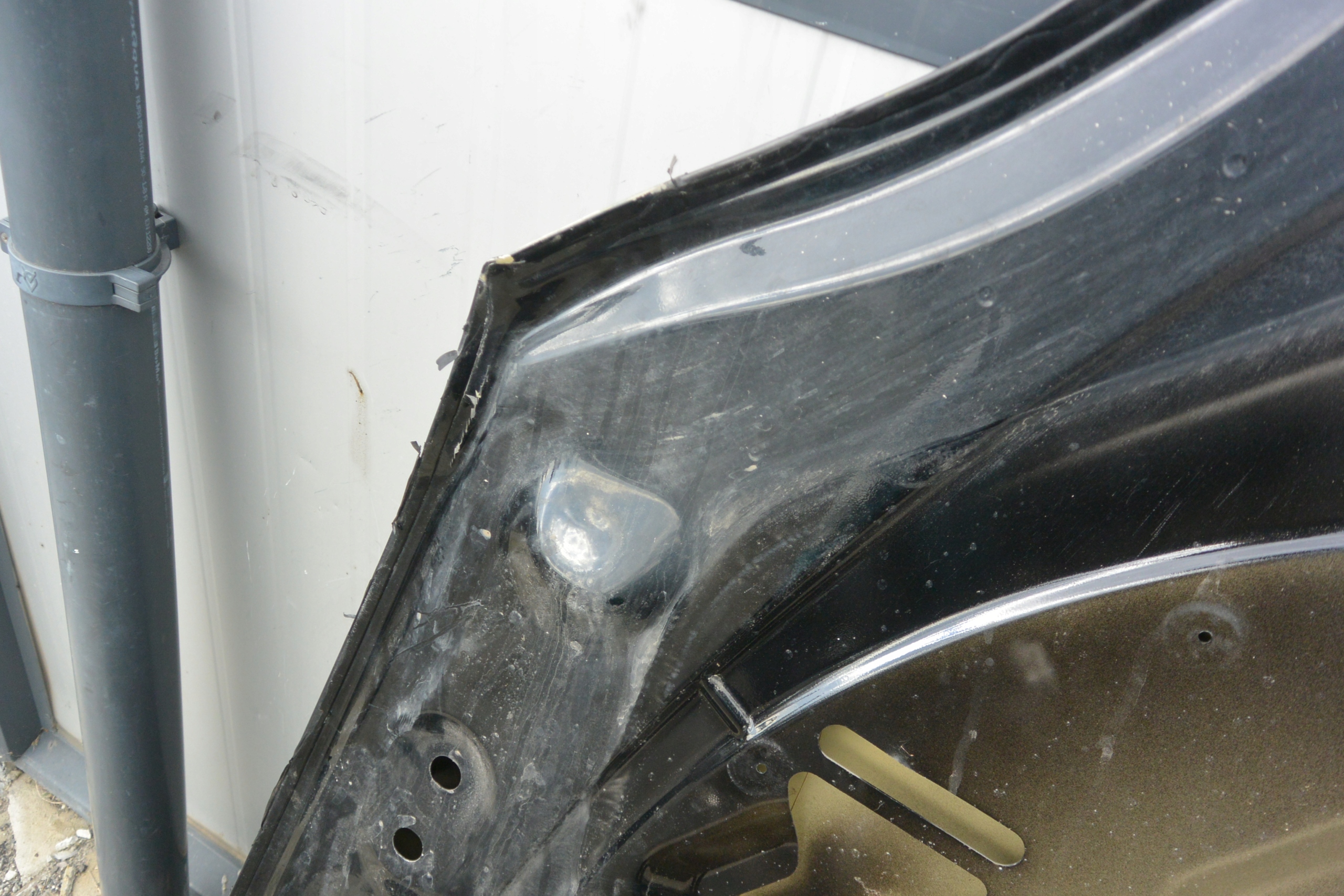 TESLA MODEL S 12- bonnet cover front