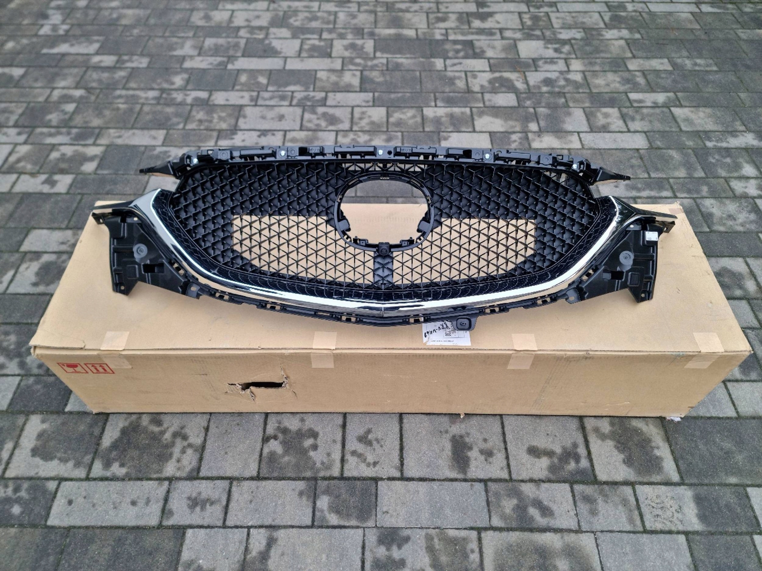 Mazda CX-5 KF Kühlergrill FRONTGRILL Kühlergitter KB8B50712 - Thumbnail 1