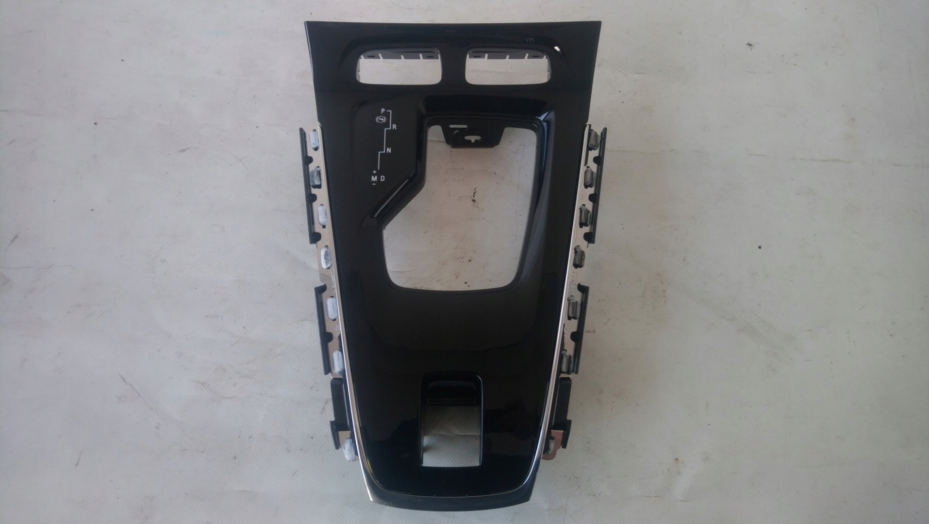 RAMKA TUNELU WYBIERAKA AUTOMAT OPEL GRANDLAND X