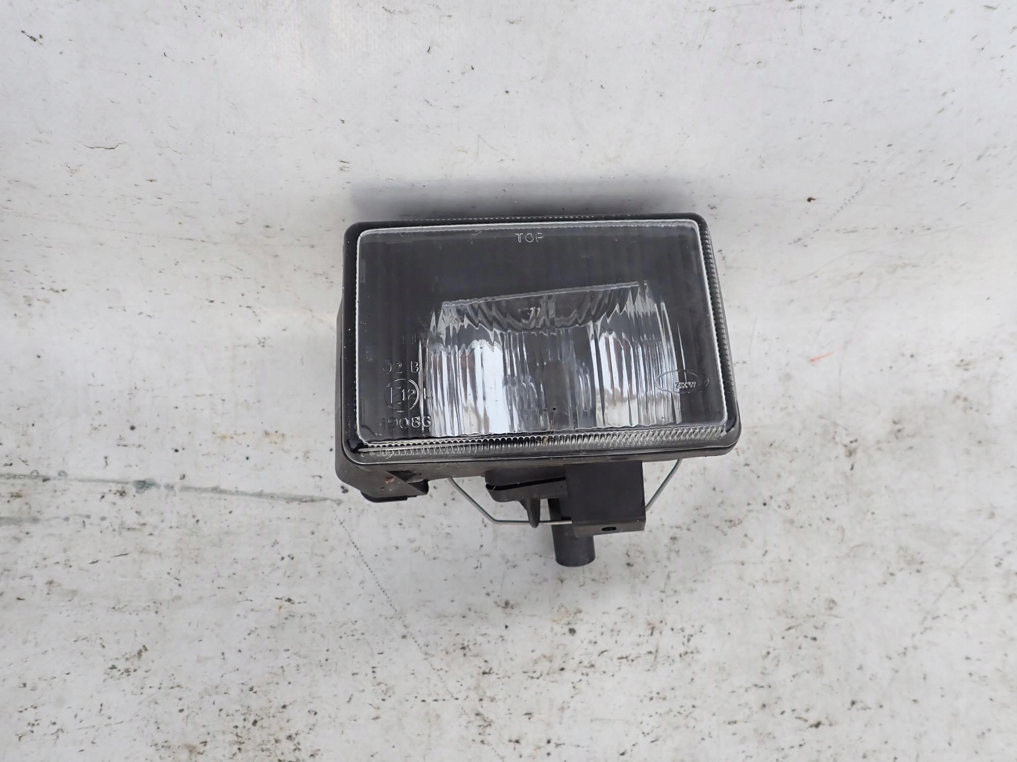 VOLVO 440 460 LIFT 93-96 Nebelscheinwerfer links