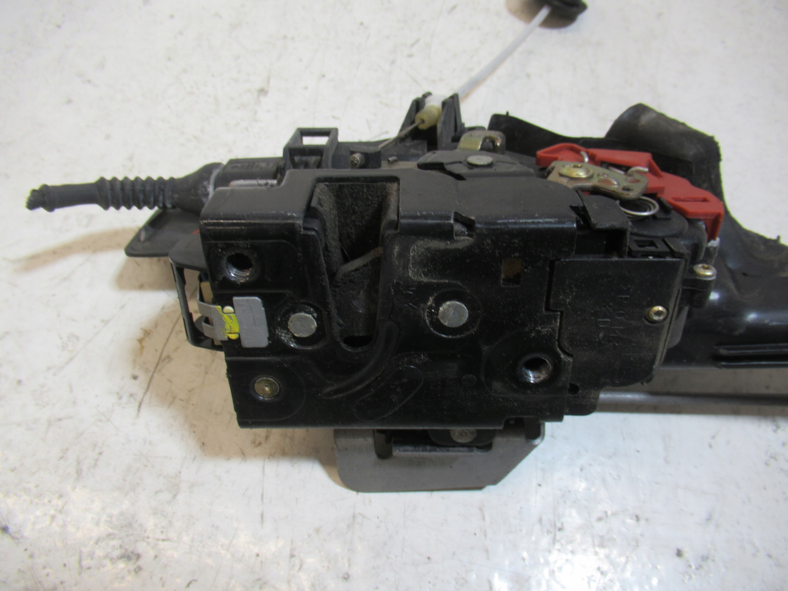 lock door CENTRALNY right front AUDI A4 B6