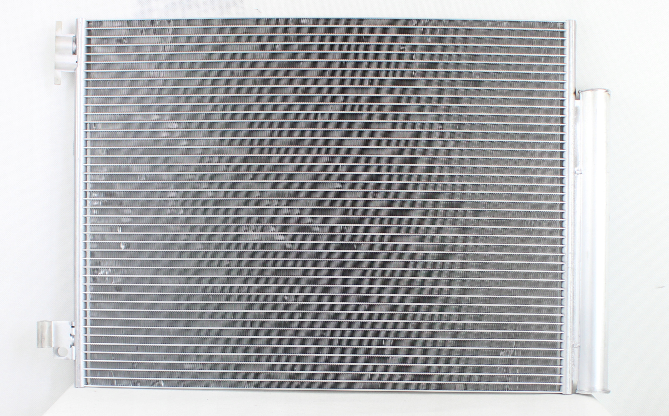 921001908R - КОНДЕНСАТОР КОНДИЦІОНЕРА RENAULT CAPTUR 13-