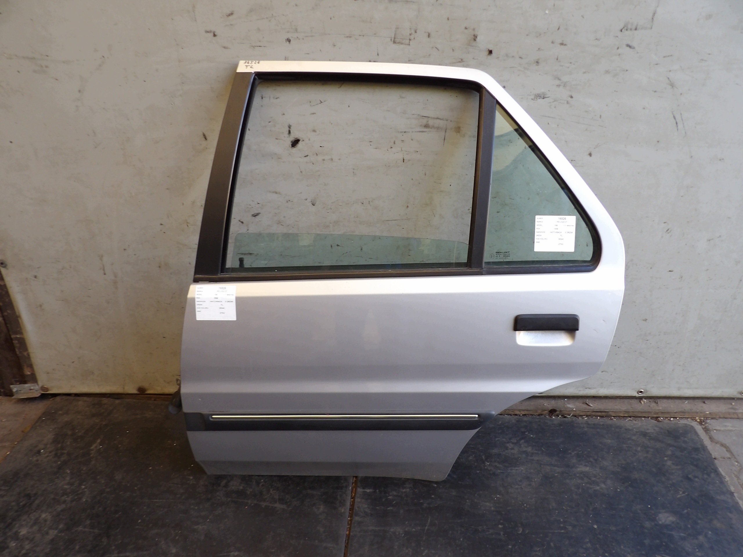 Peugeot 106 tür hinten links