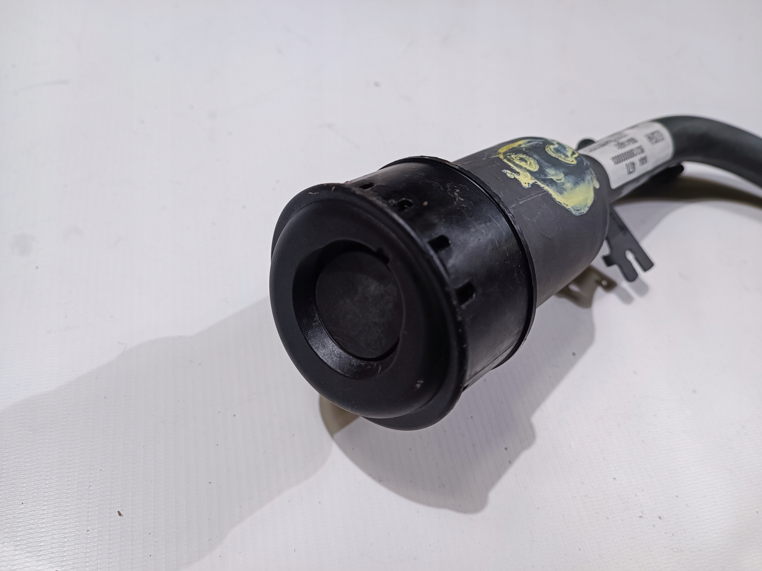 pipe fuel tank door Chevrolet Camaro 2016