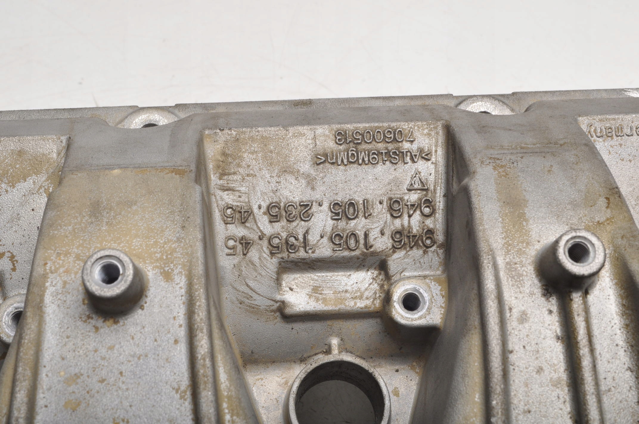 PORSCHE MACAN 3.6 POKRYWA ZAWORÓW 94610513545 Producent części Porsche