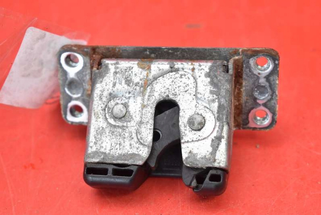 lock bonnet rear part boot OPEL MERIVA A 04-10