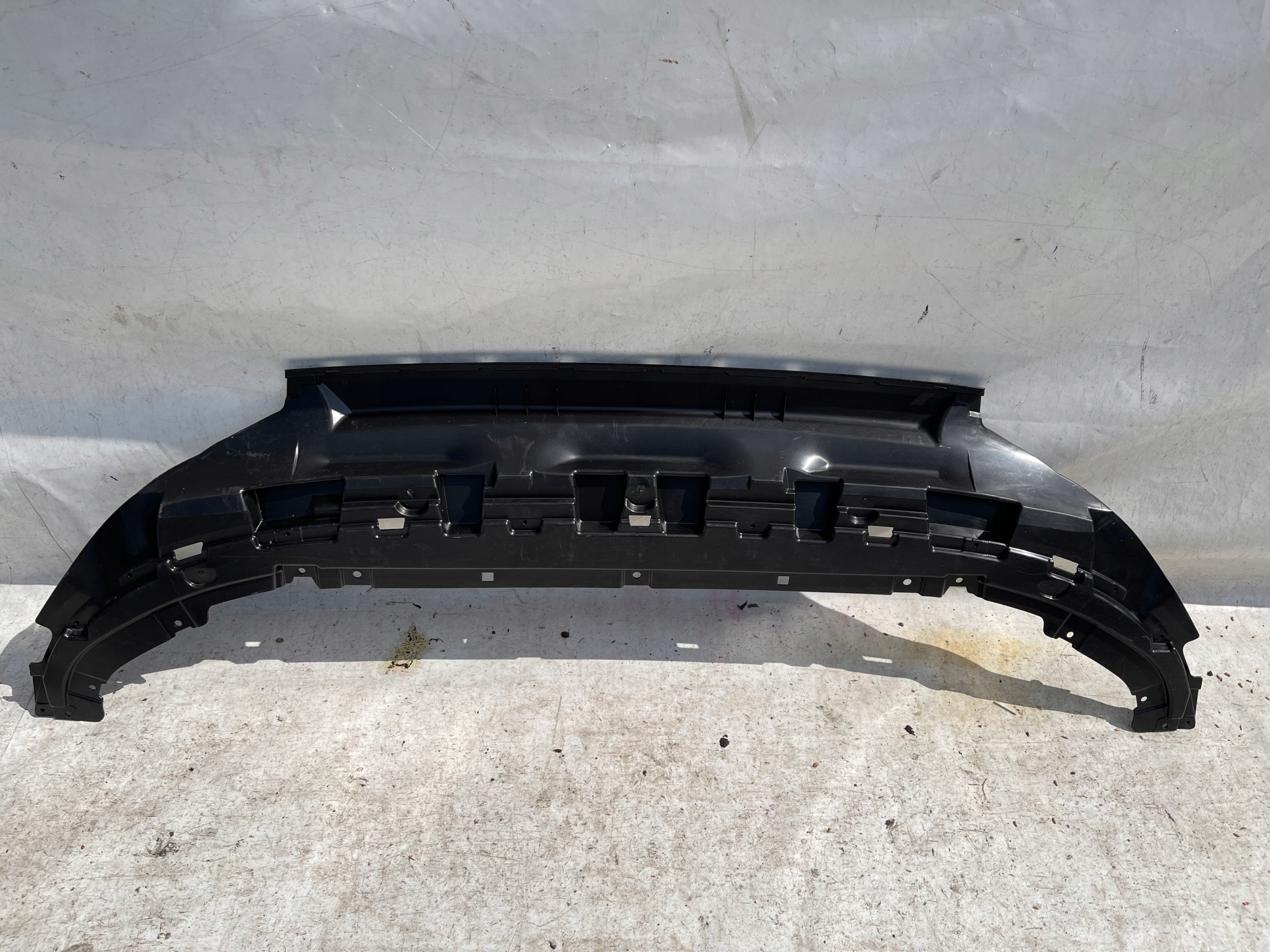 OSŁONA PŁYTA POD ZDERZAK AUDI Q7 4M0807611G S-LINE