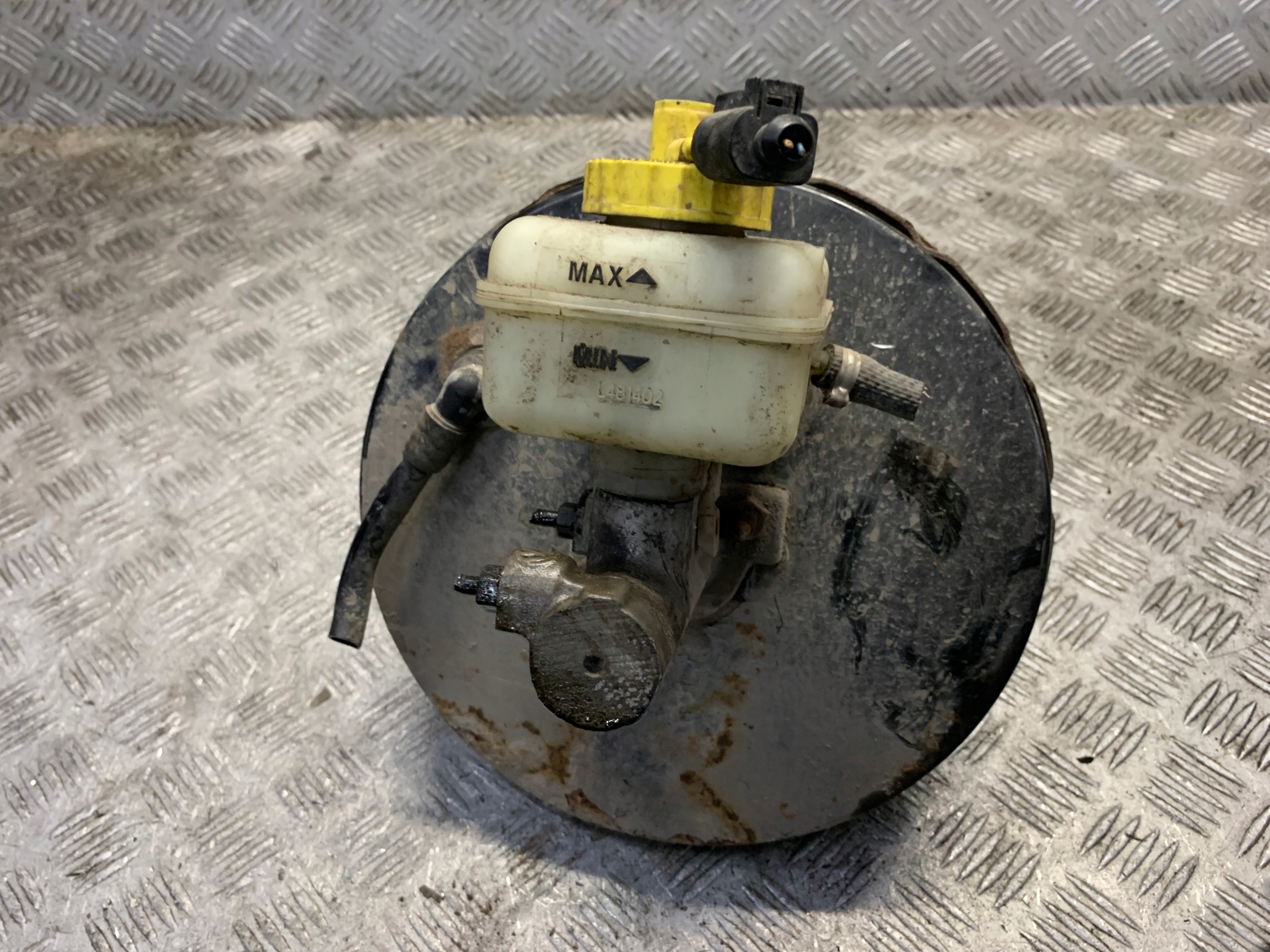 Volkswagen OE 1J1614105H serwo hamulcowe