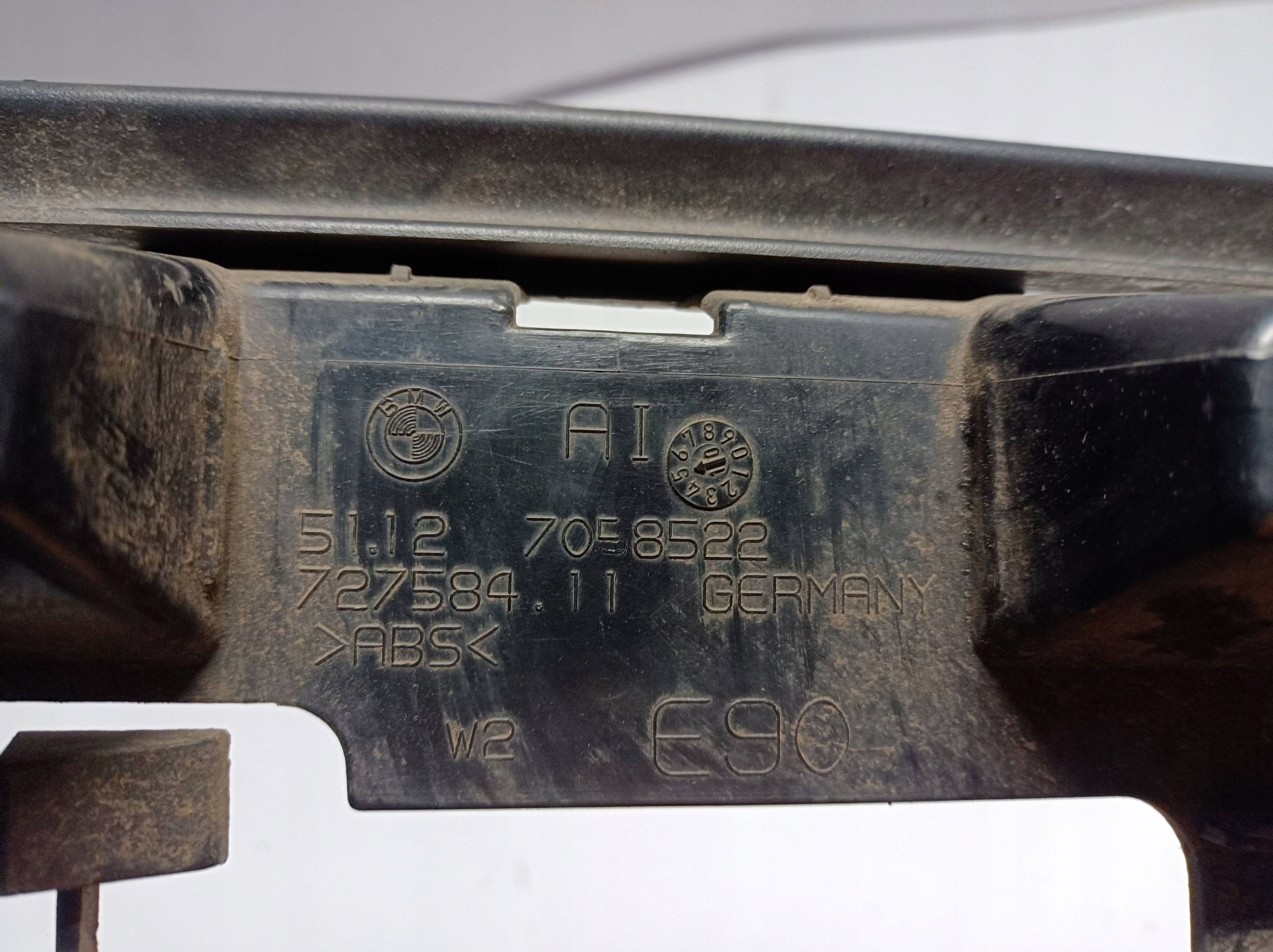 držač branika stražnjeg BMW 3 E90 E91 E81 E87 7058522