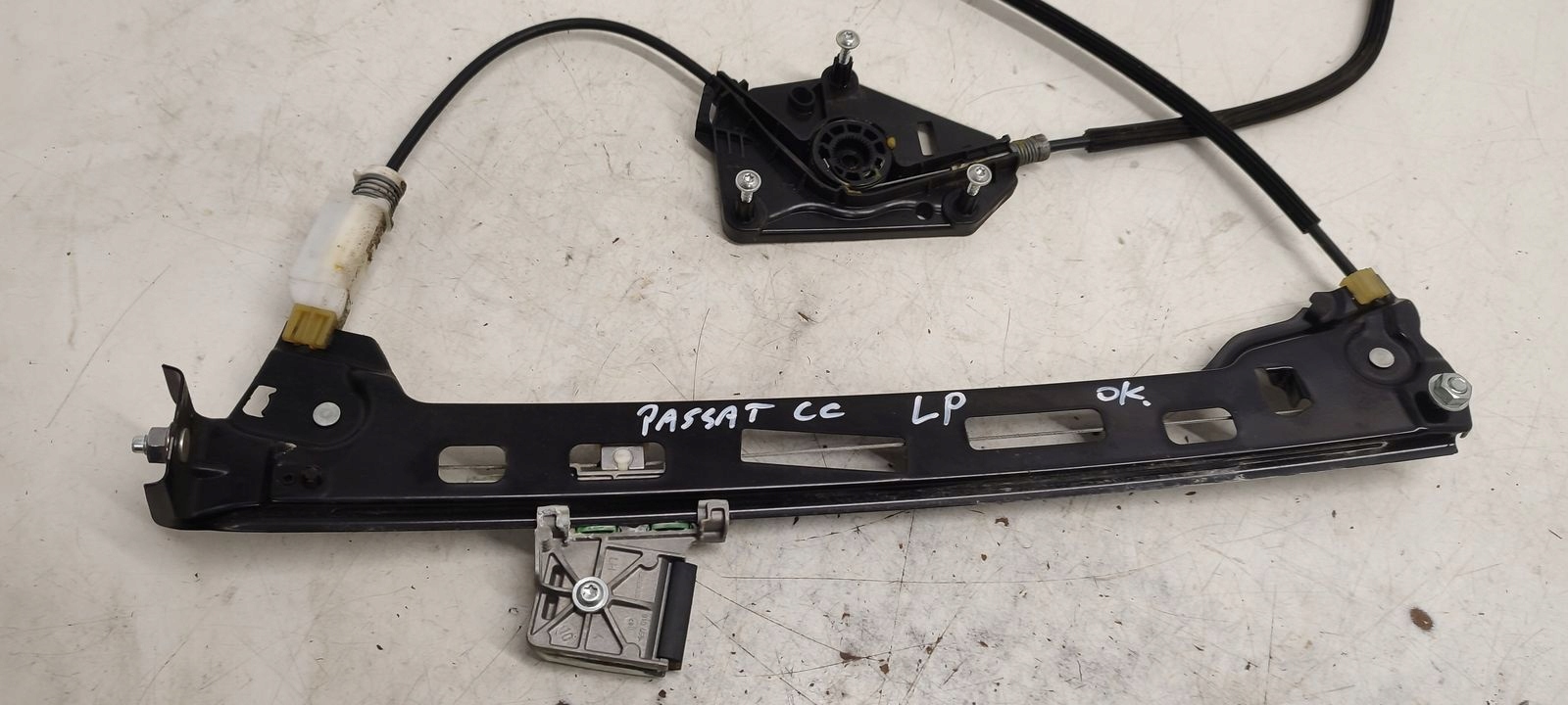 window regulator left front mechanism VW Passat CC 2,0 TDI