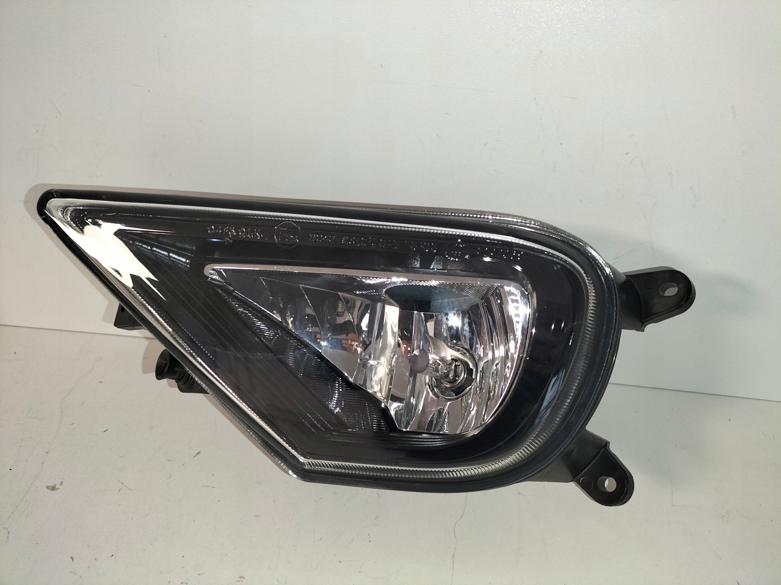 fog light light left VW TOUAREG II LIFT 14-18