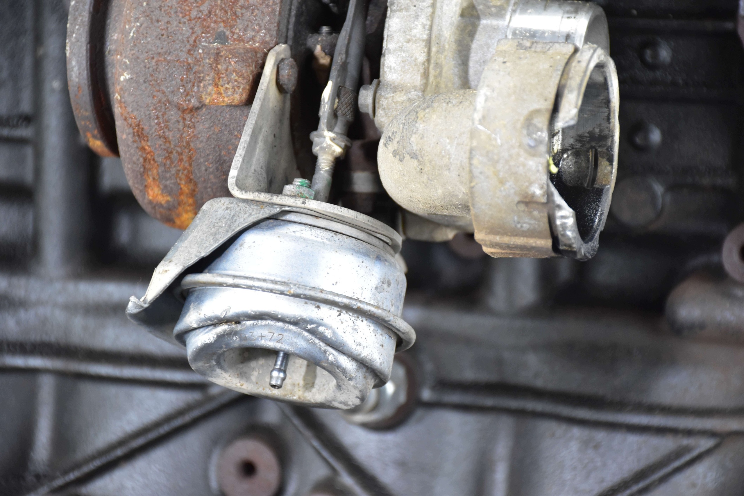 engine PASSAT B6 GOLF V TOURAN OCTAVIA II TOLEDO 1.9TDI 105KM BXE KOMPRESJA