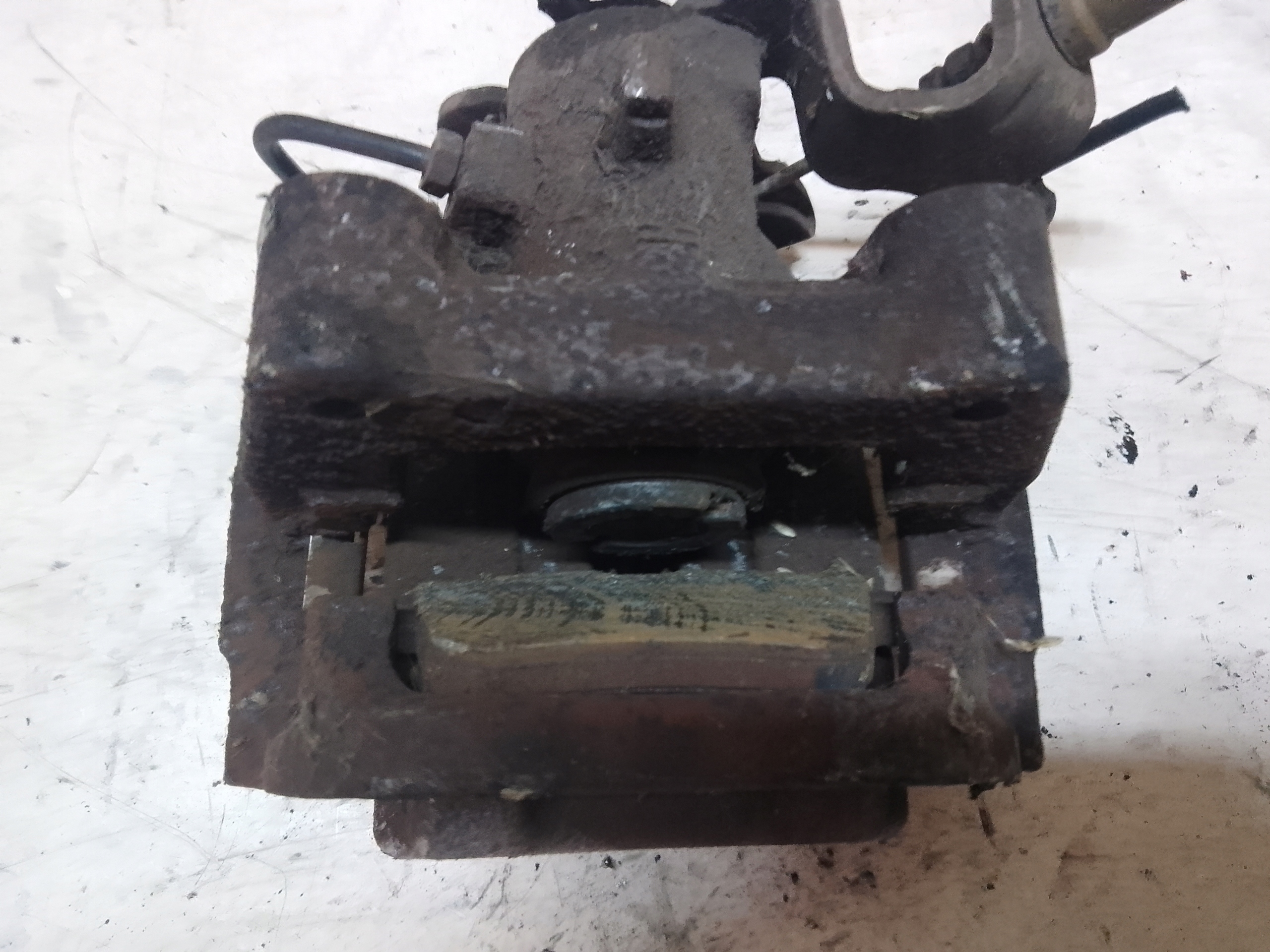 BREMSSATTEL BREMSE SATTEL RECHTS ODER LINKS HECK PEUGEOT 5008