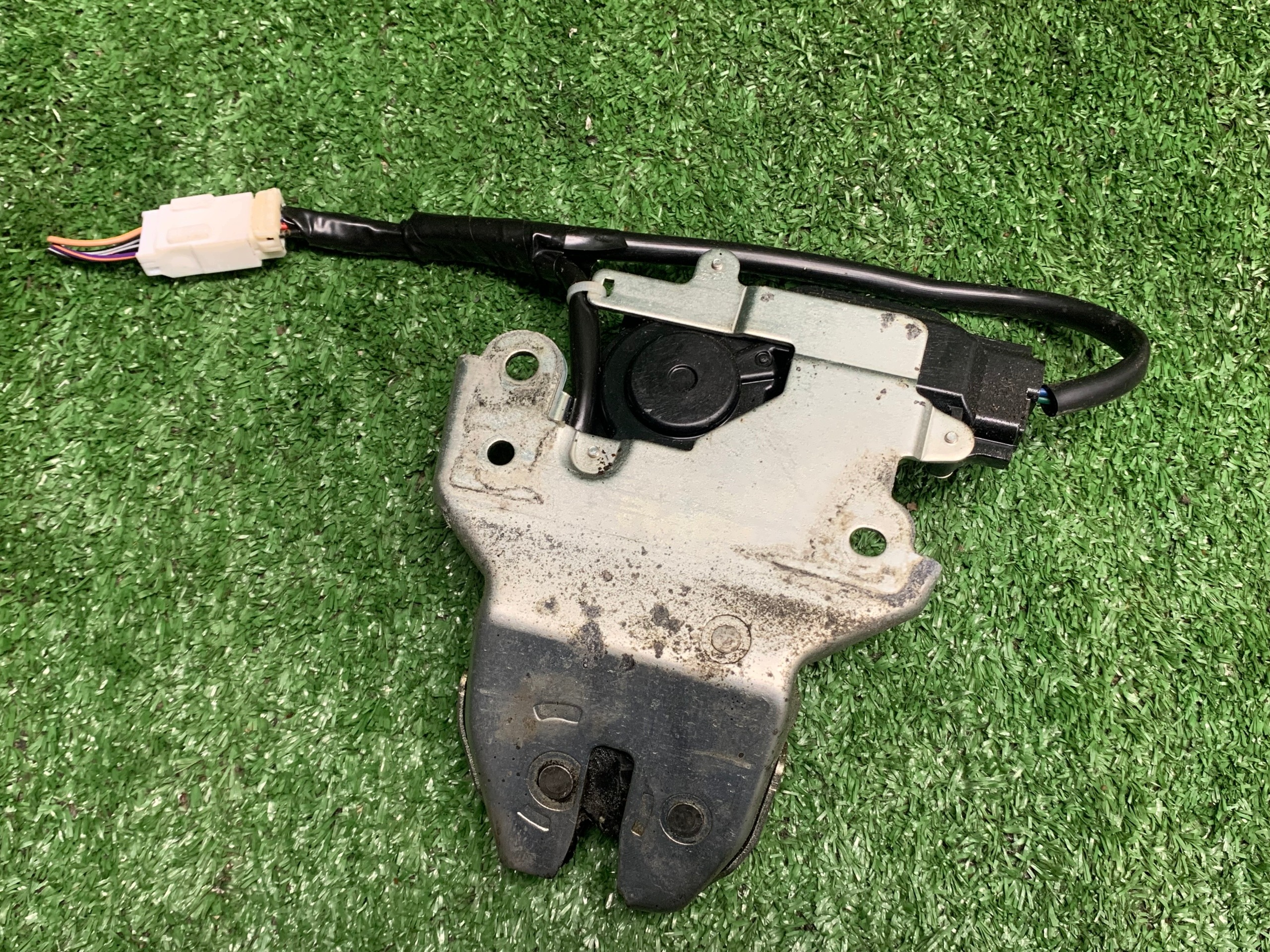 lock bonnet boot rear part CHRYSLER 300C KOMBI 581AA-01808C
