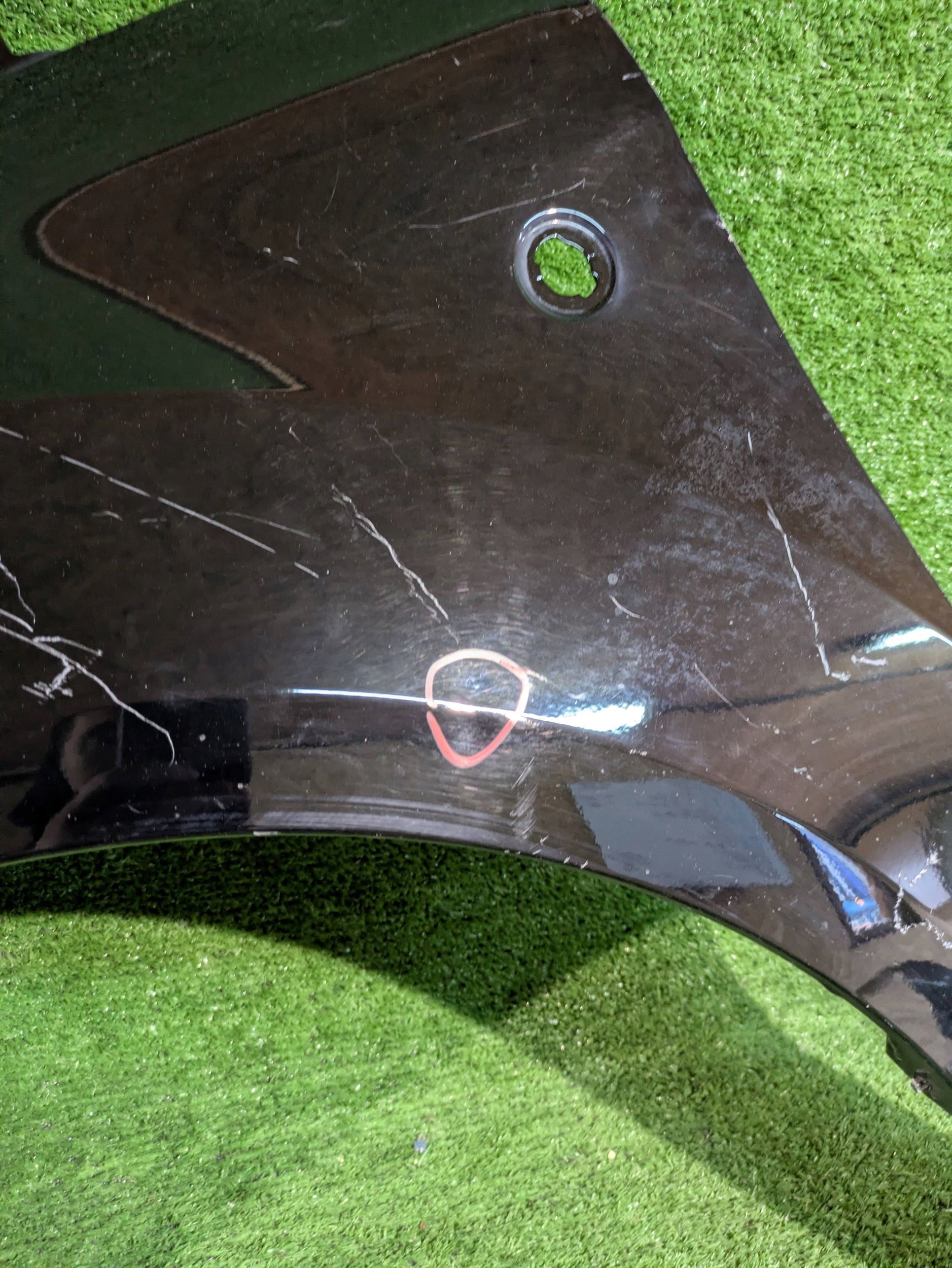 fender front left front FORD TRANSIT CONNECT 13- NR.572
