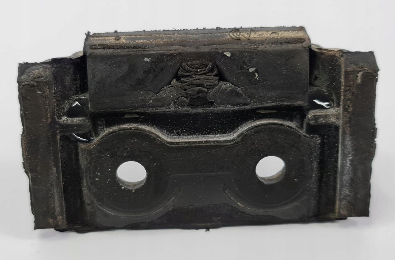 RYGIEL ZAMEK KLAPY TYŁ MERCEDES W164 A1647400132 Typ samochodu Samochody osobowe