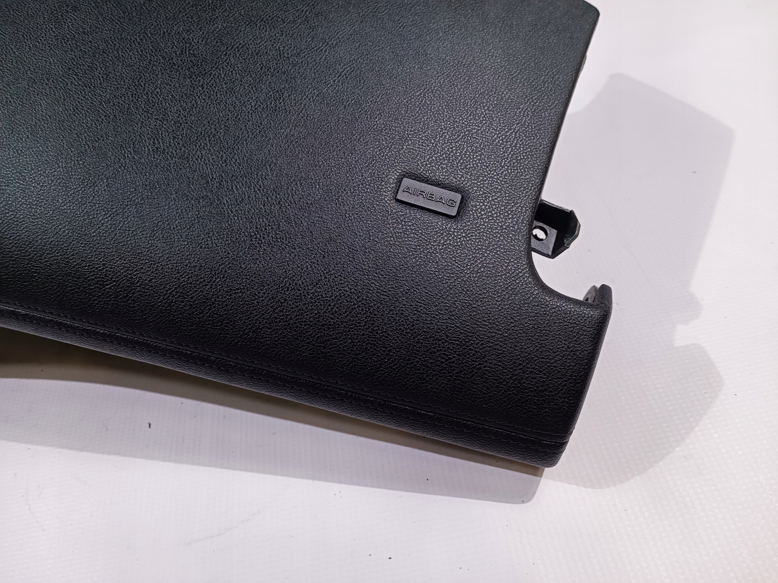 dashboard console passenger airbag Lincoln Continental 2017