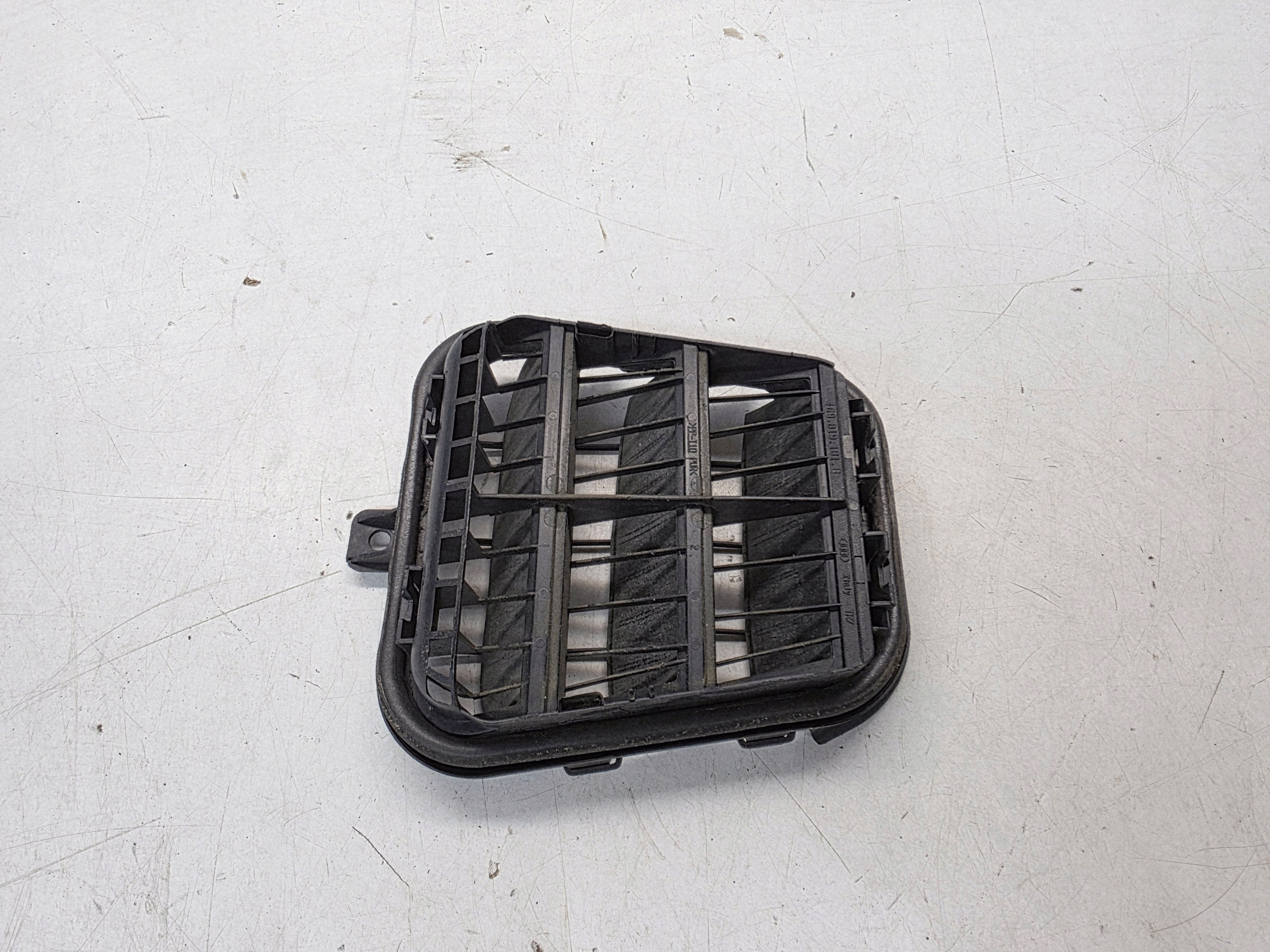 Lüftungsgitter luft heck AUDI A6 C7 4G9819181B