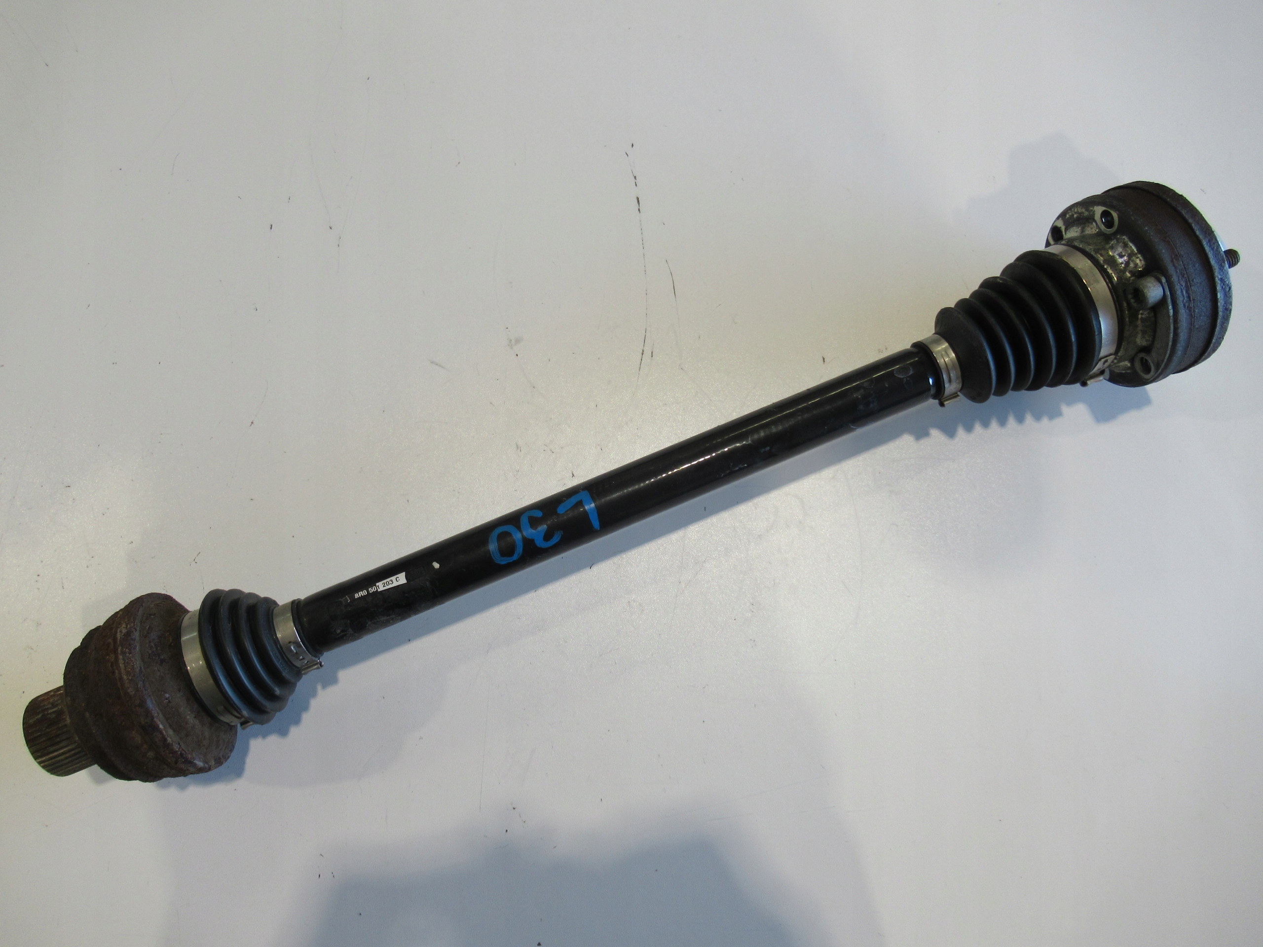 AUDI Q5 8R 2.0 TDI semi-axis left left rear part 8R0501203C