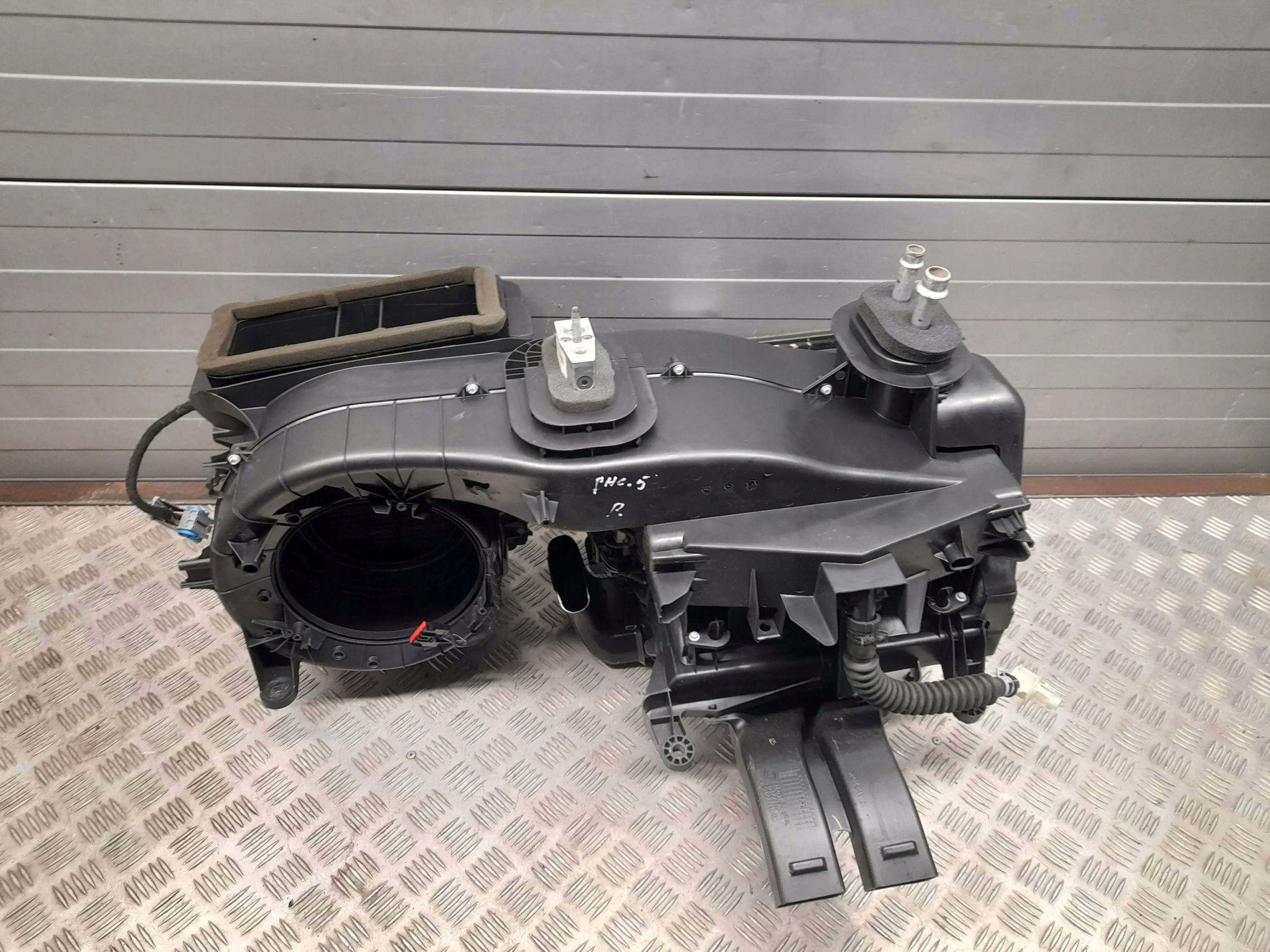 CHRYSLER PACIFICA 2017 перед правая сторона радиатор отопителя / комплект