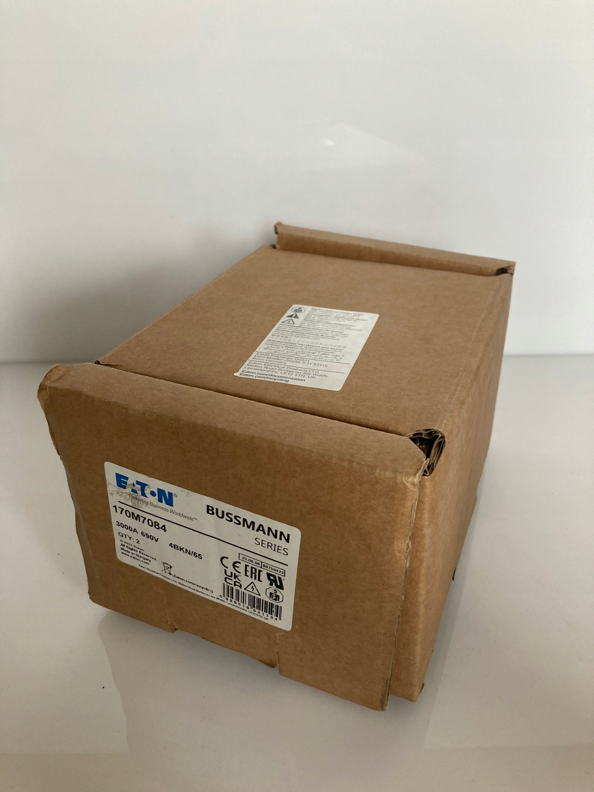 Eaton Bussmann 170M7084 3000A 690V 4BKN/65