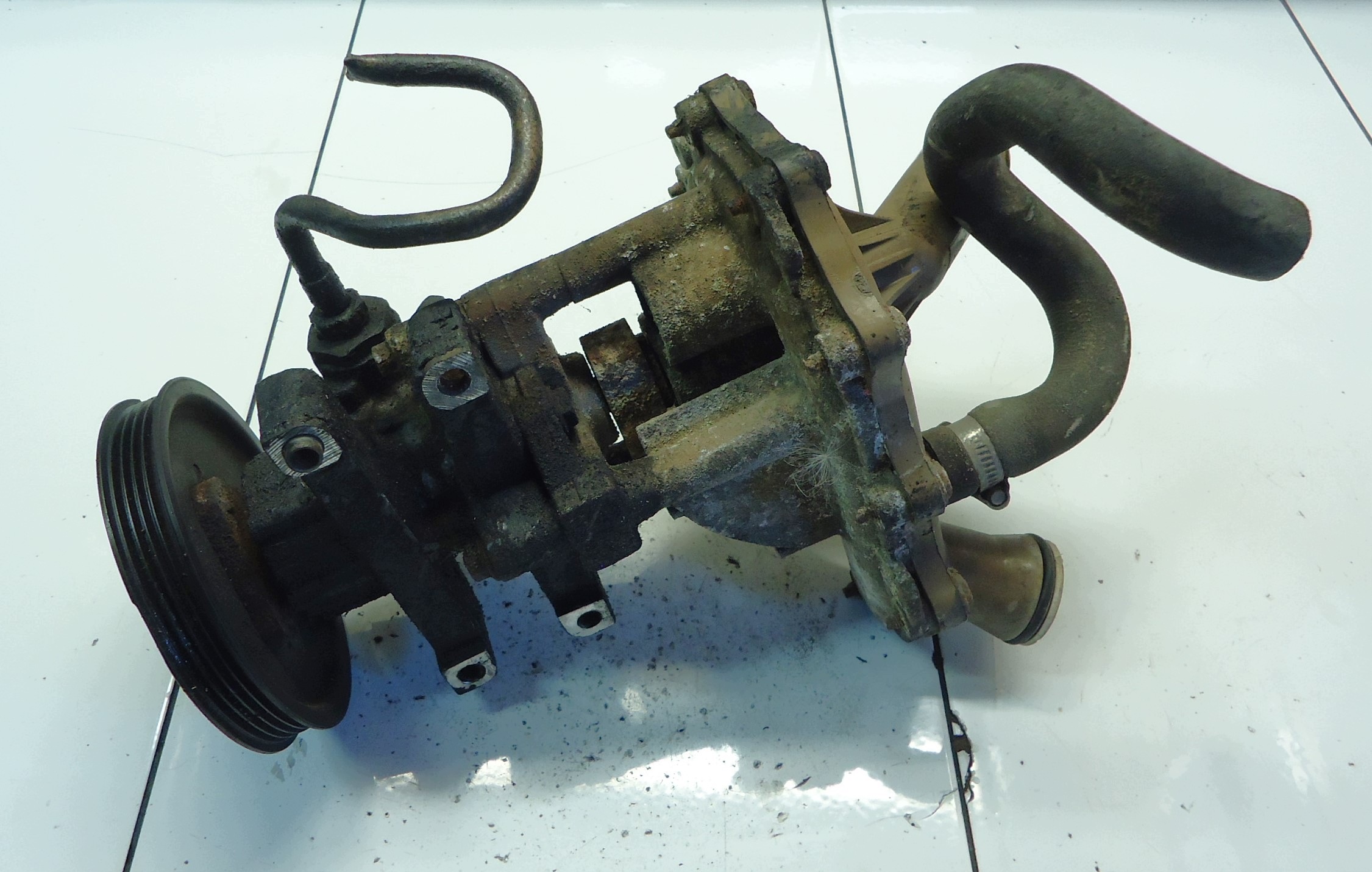 FORD TRANSIT MK7 2.2TDCI Servopumpe des Wassers