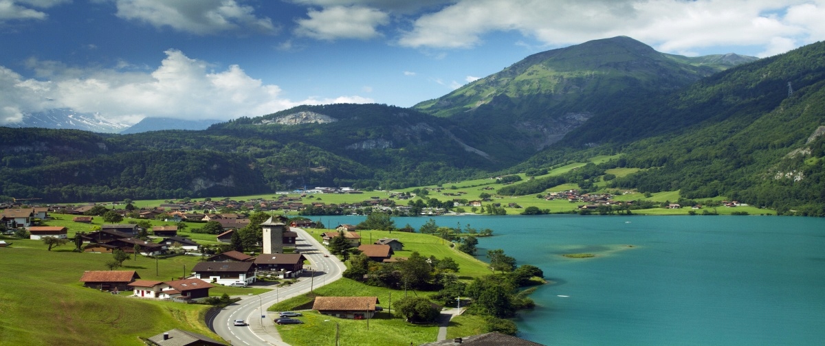 

Tapeta flizelinowa Lungern, Szwajcaria 250x104