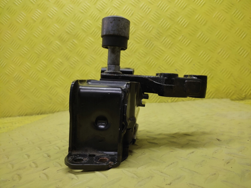 CITROEN C5 III 3.0 HDI engine mount 9646135380