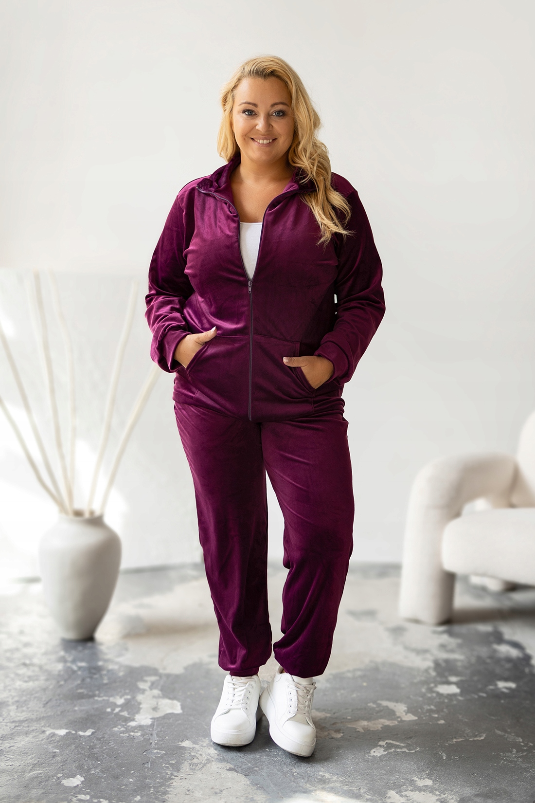 WELUROWY KOMPLET DRESOWY SPODNIE BLUZA ROZPINANA DRES PLUS SIZE 44/46 Rozmiar 44/46