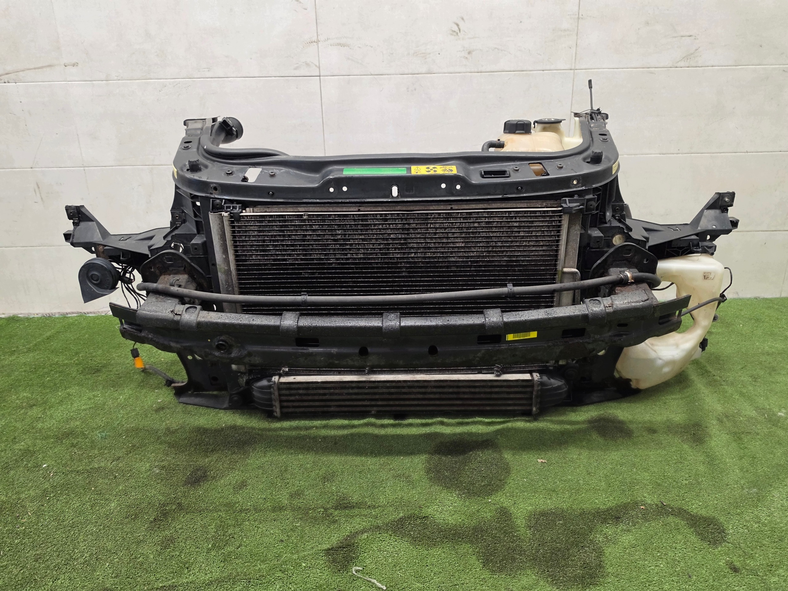 MINI R55 R56 S predné čelo chladiče ventilátor