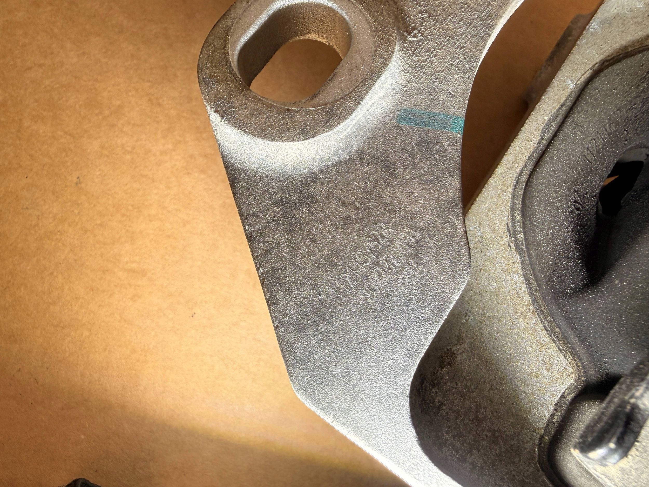 Dacia Spring engine mount gearboxes of the gear right 112329338R