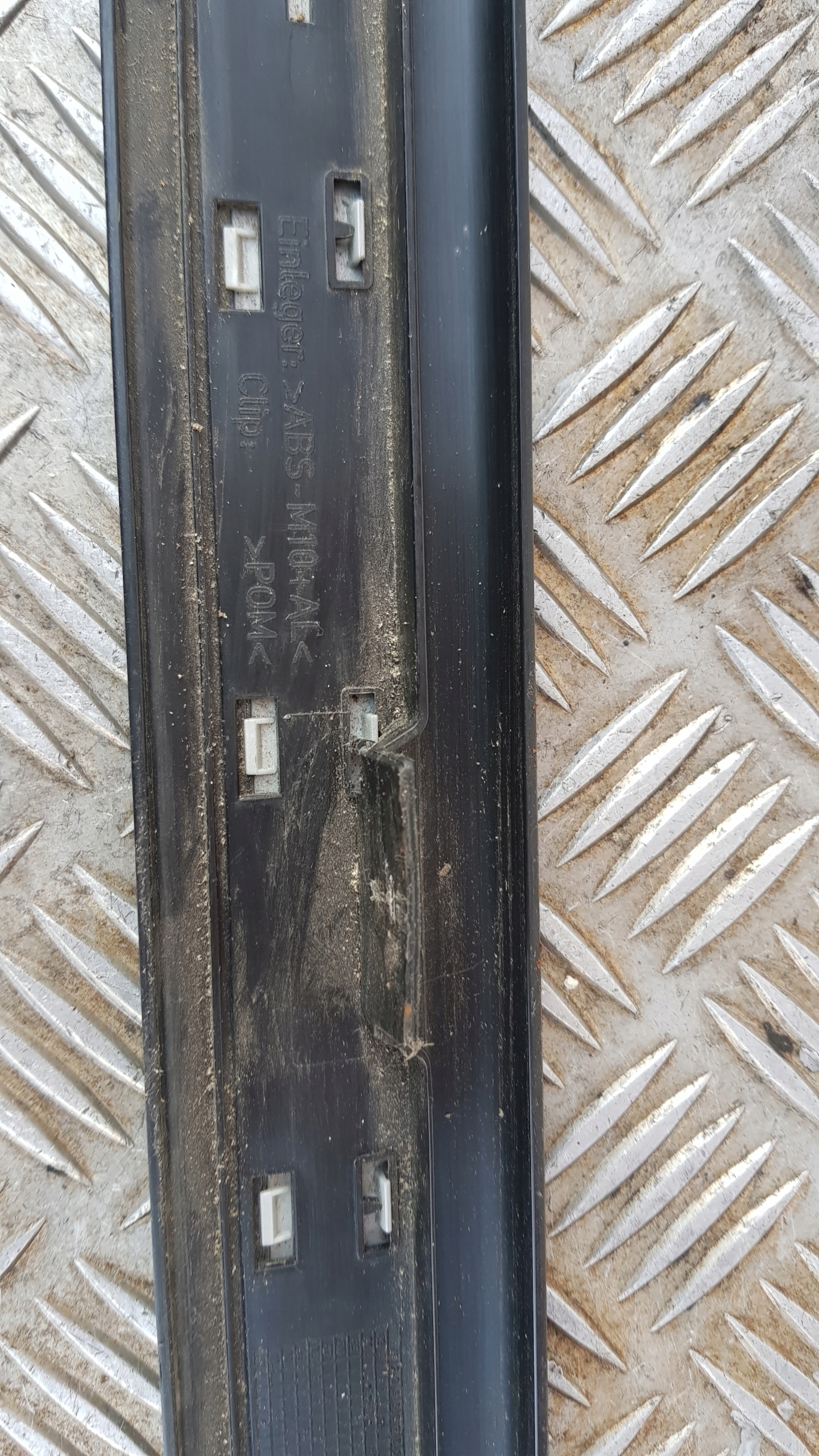 MERCEDES W169 moulding threshold left front