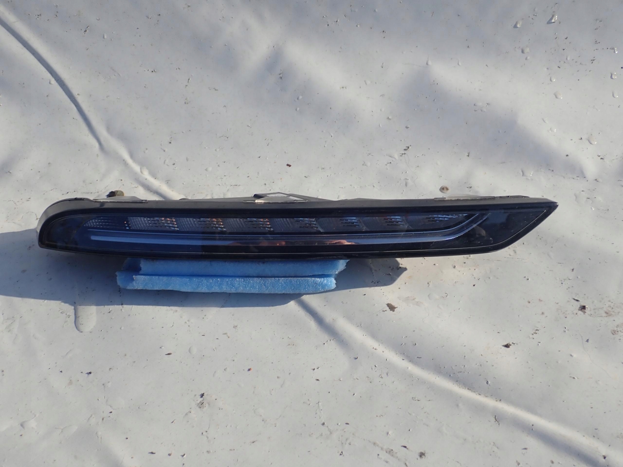 PORSCHE MACAN 13-18 LED DRL right