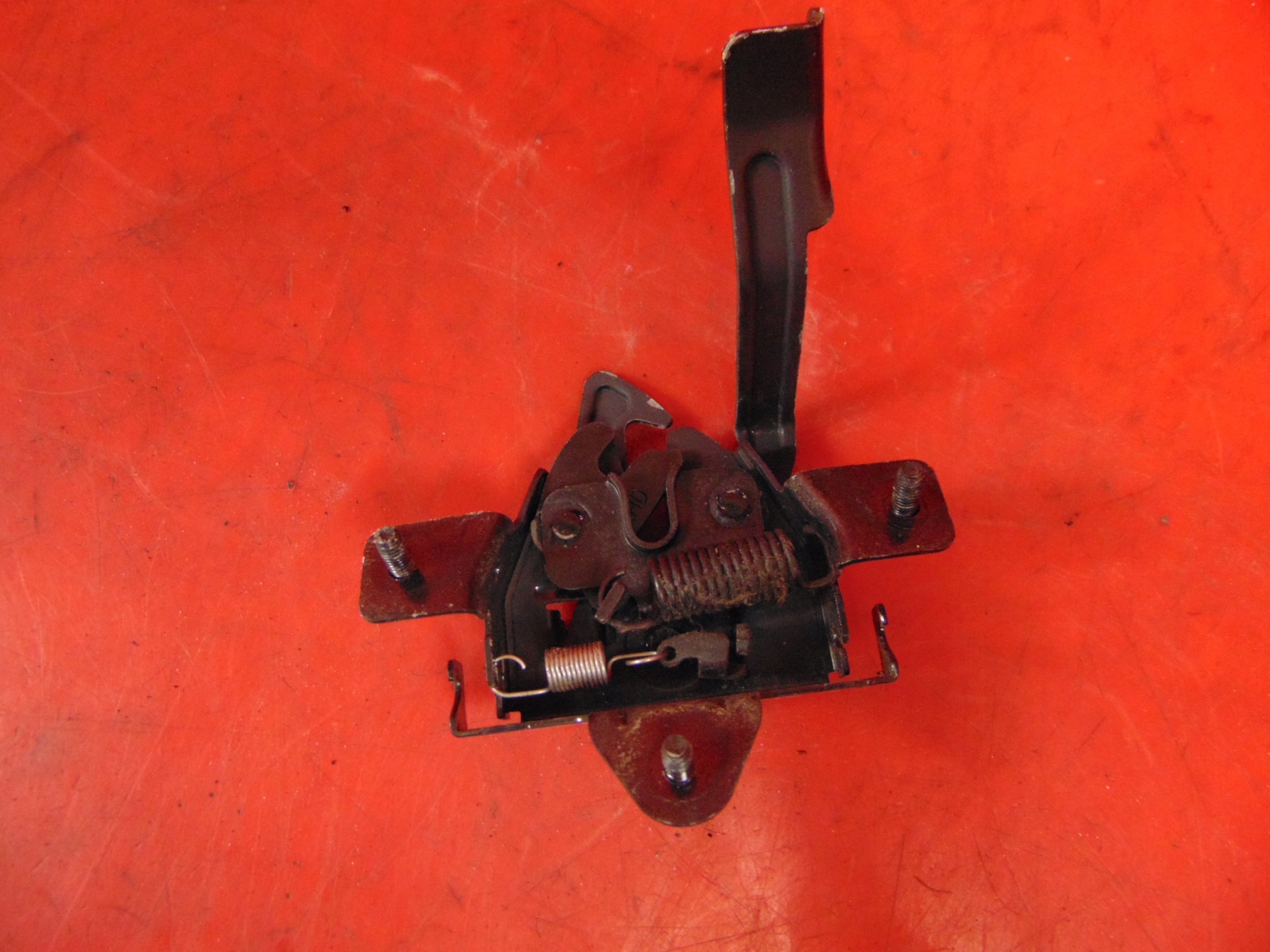 KIA VENGA YN 09- RYGIEL bonnet latch lock