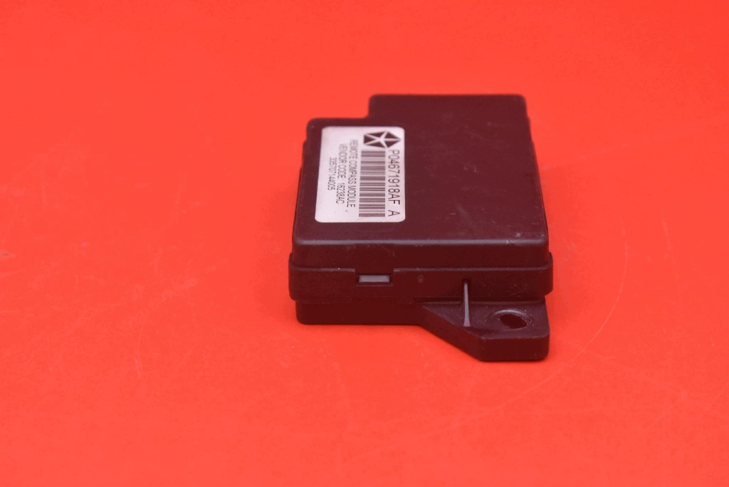 unité de commande électronique uce module KOMPASU P04671918AF DODGE JOURNEY 1 et JC 08-11