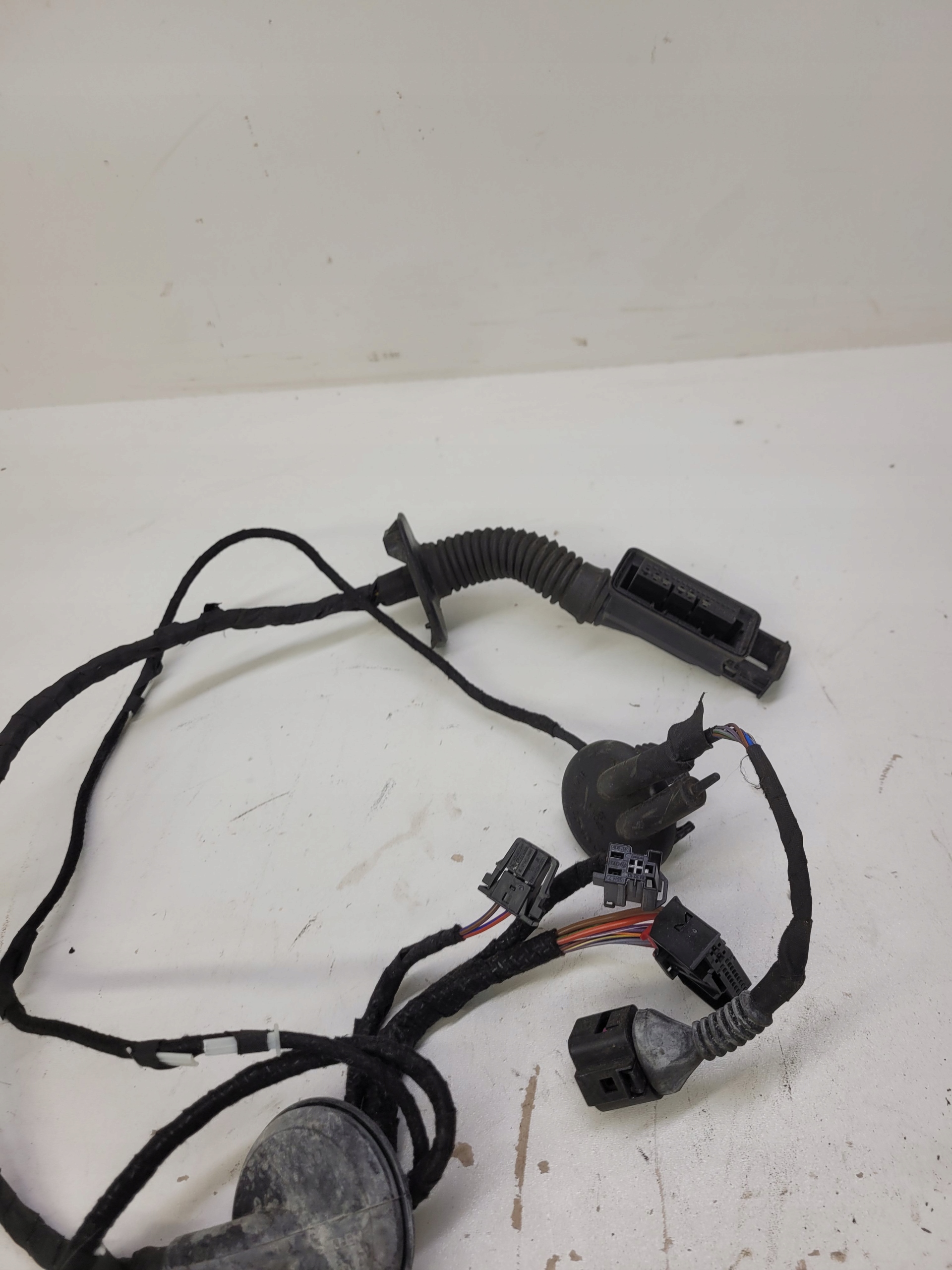 bundle door left front AUDI A4 B8 8K0971029AP